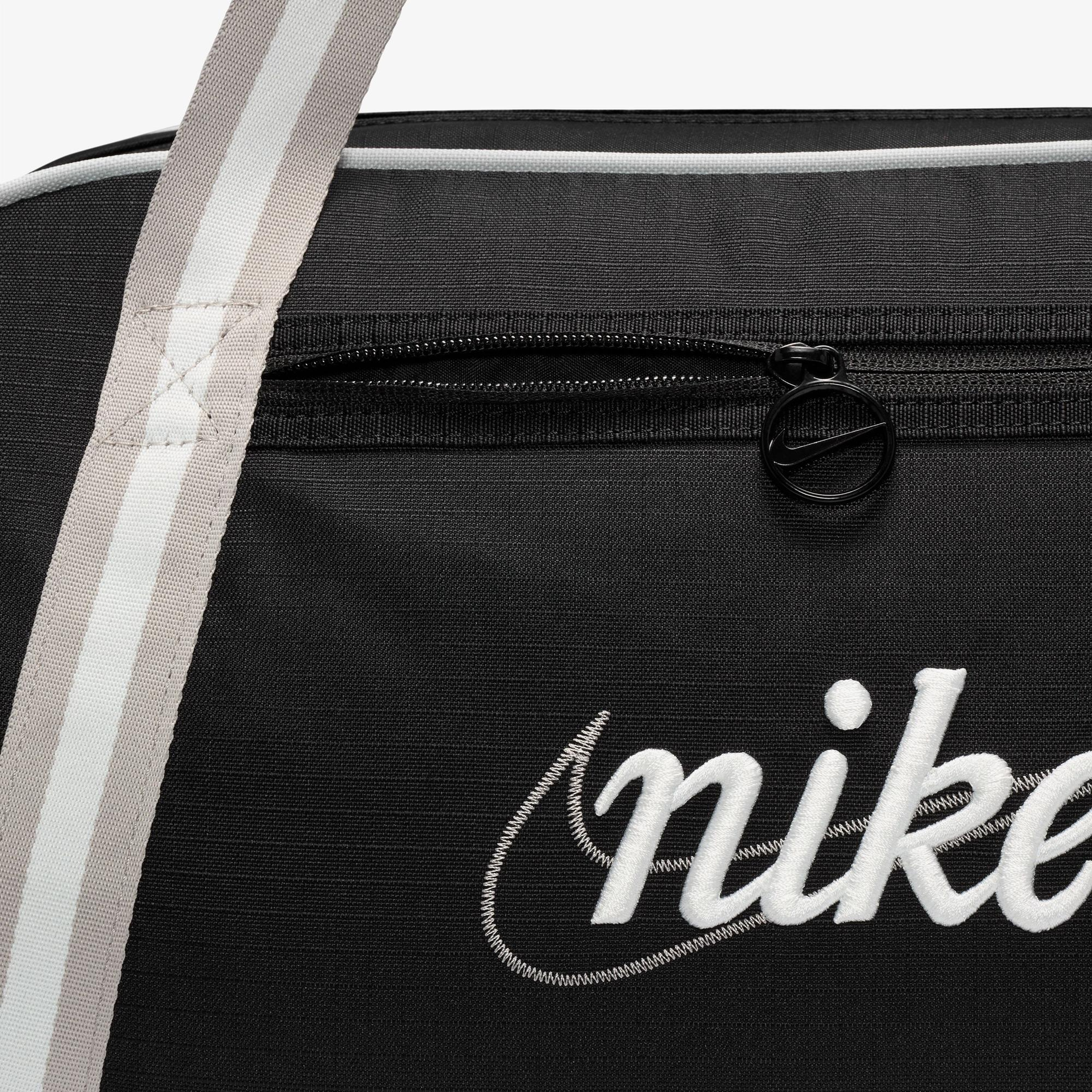Nike Gym Club Retro Kadın Siyah Spor Çantası