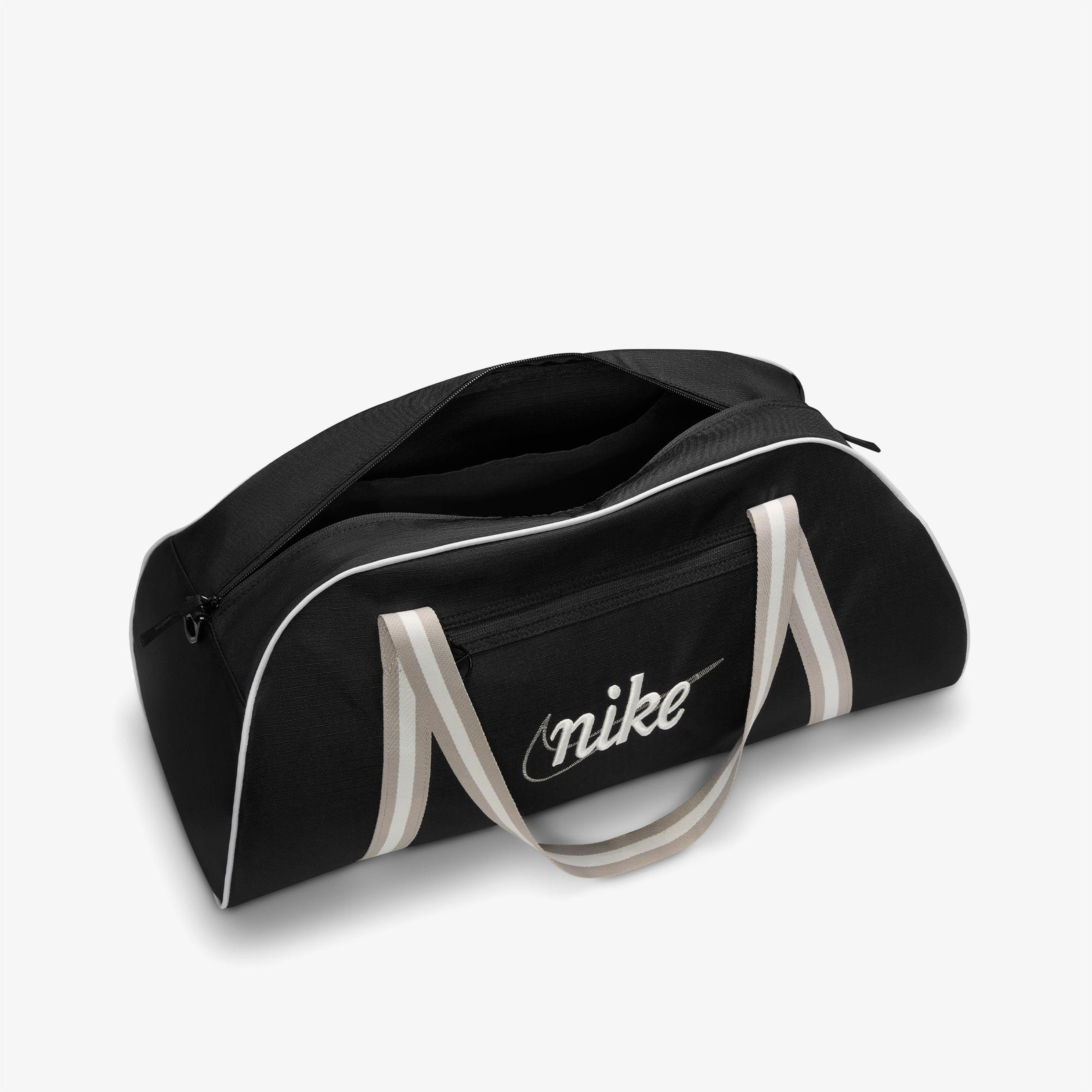 Nike Gym Club Retro Kadın Siyah Spor Çantası