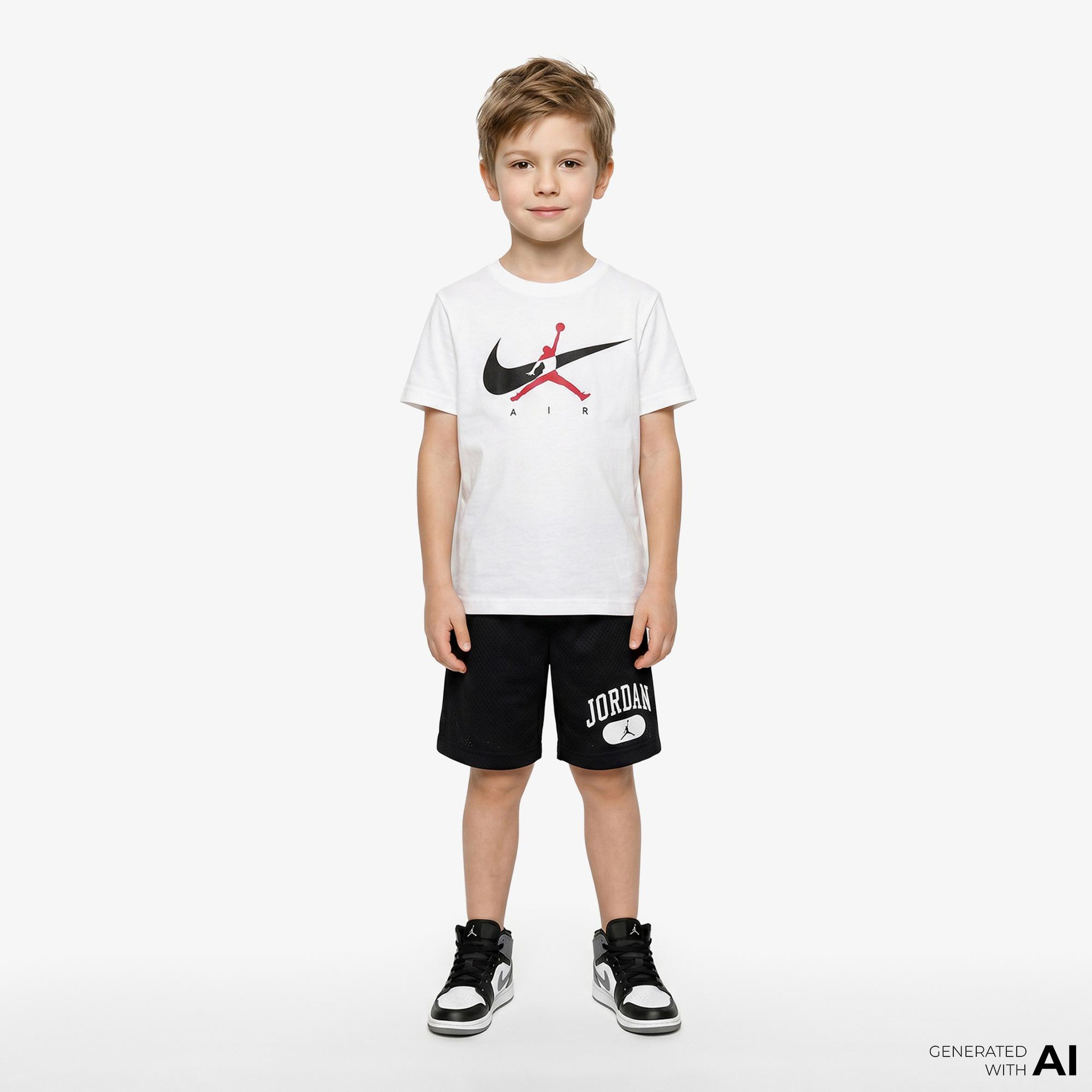 Jordan Jumpman Swoosh Intersectio Erkek Çocuk Beyaz T-Shirt