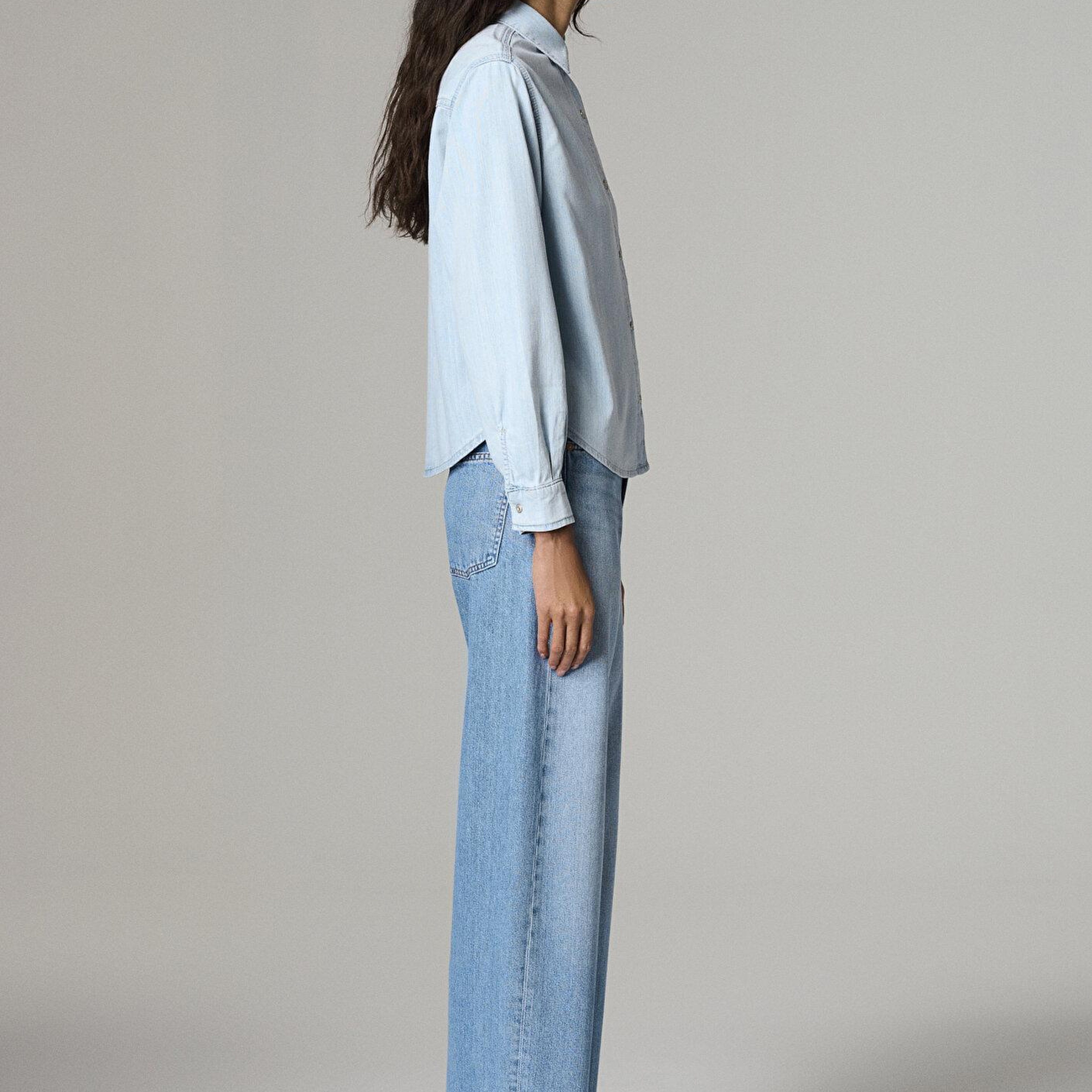 Mavi Carlia Classic Denim Açık Mavi Jean Gömlek Crop / Kısa Kesim 1210924-A1586