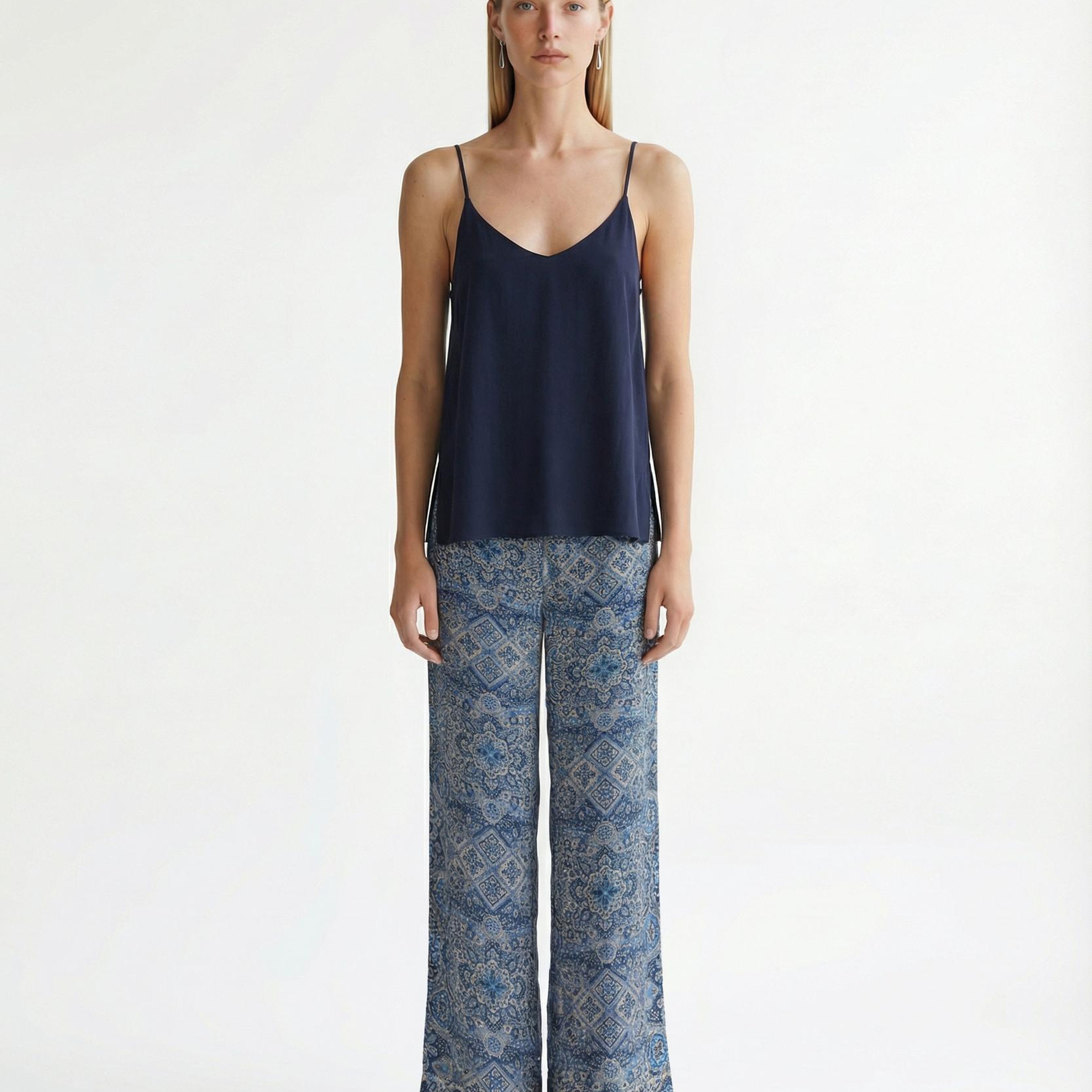YARGICI Regular V Yaka Askılı Bluz