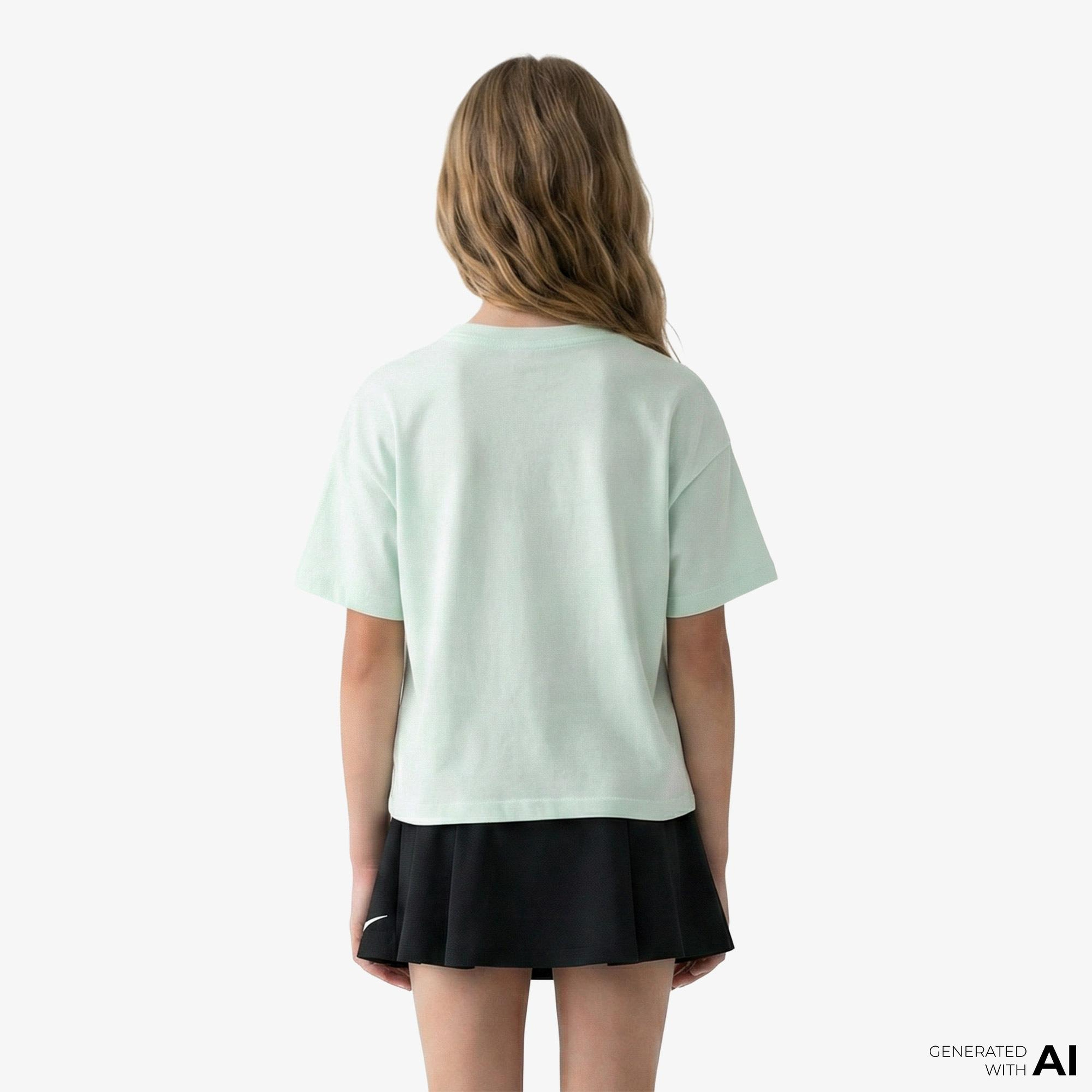 Nike Sportswear Essential Çocuk Yeşil T-Shirt