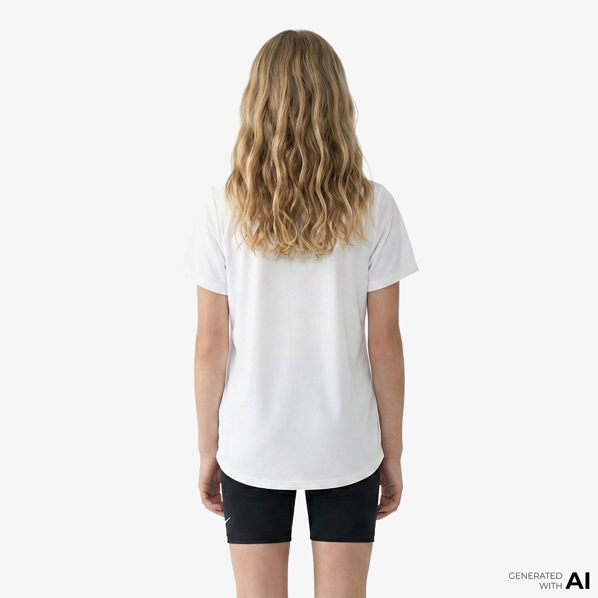 Nike One Fitted Çocuk Beyaz Antrenman T-Shirt