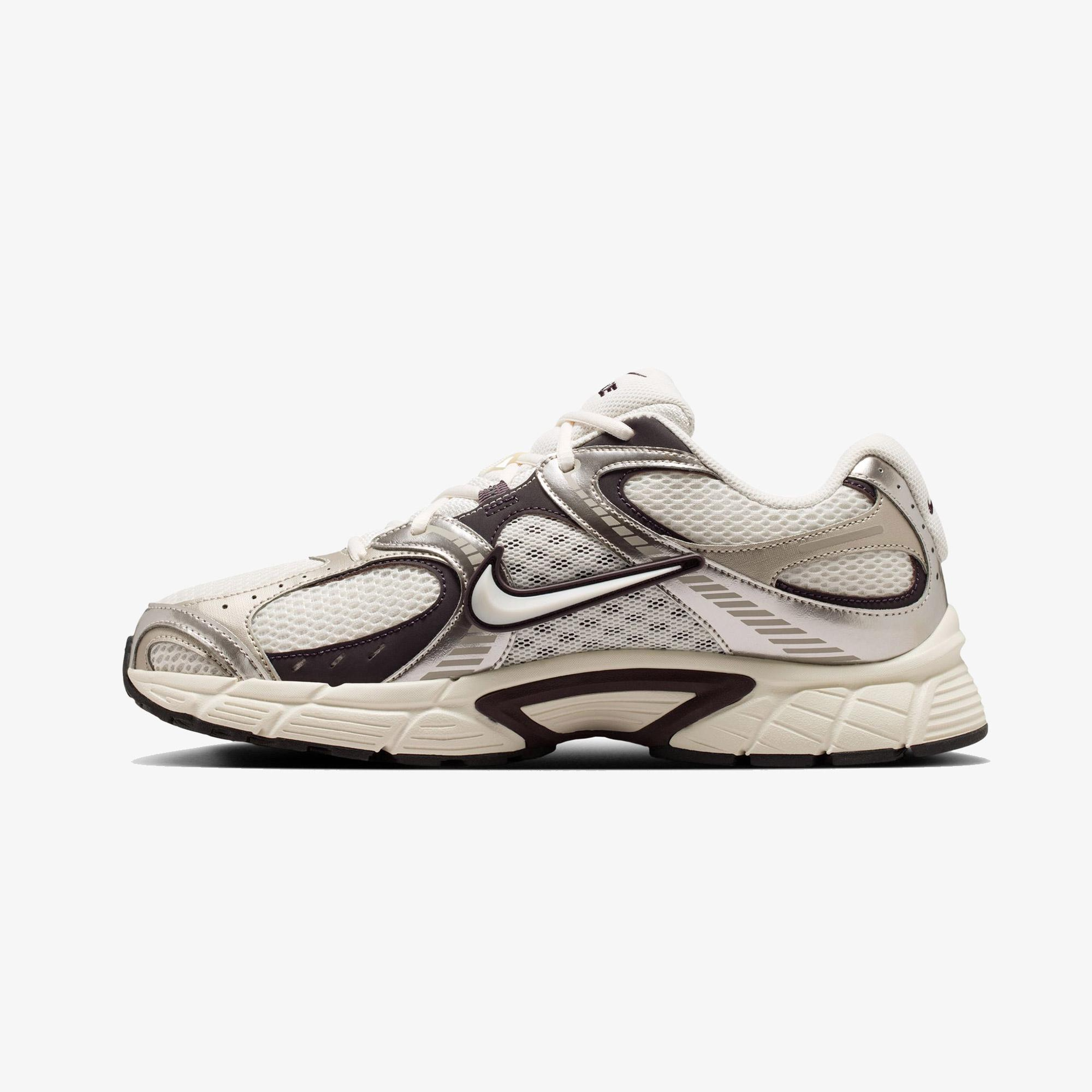 Nike V5 RNR Erkek Bej Spor Ayakkabı