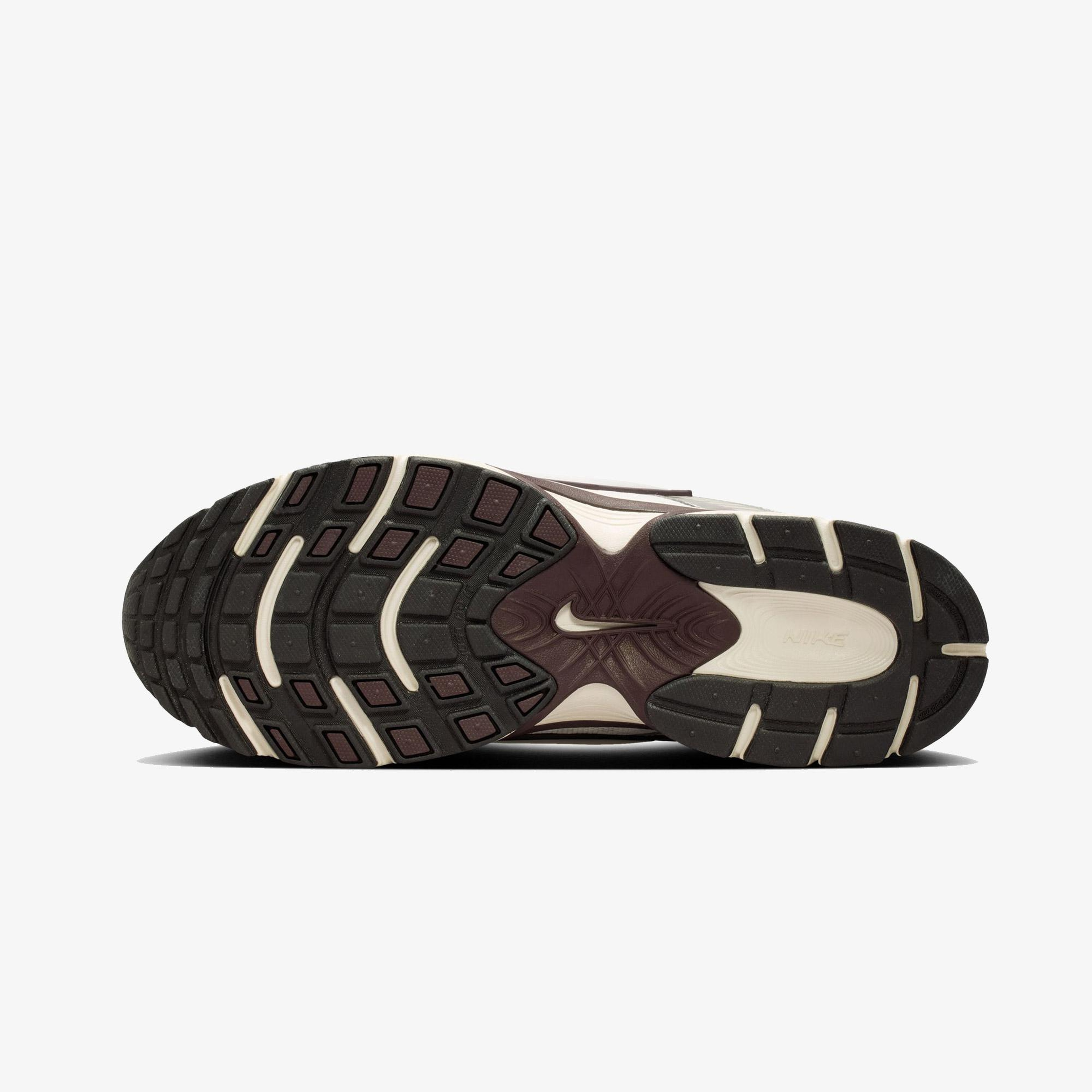 Nike V5 RNR Erkek Bej Spor Ayakkabı