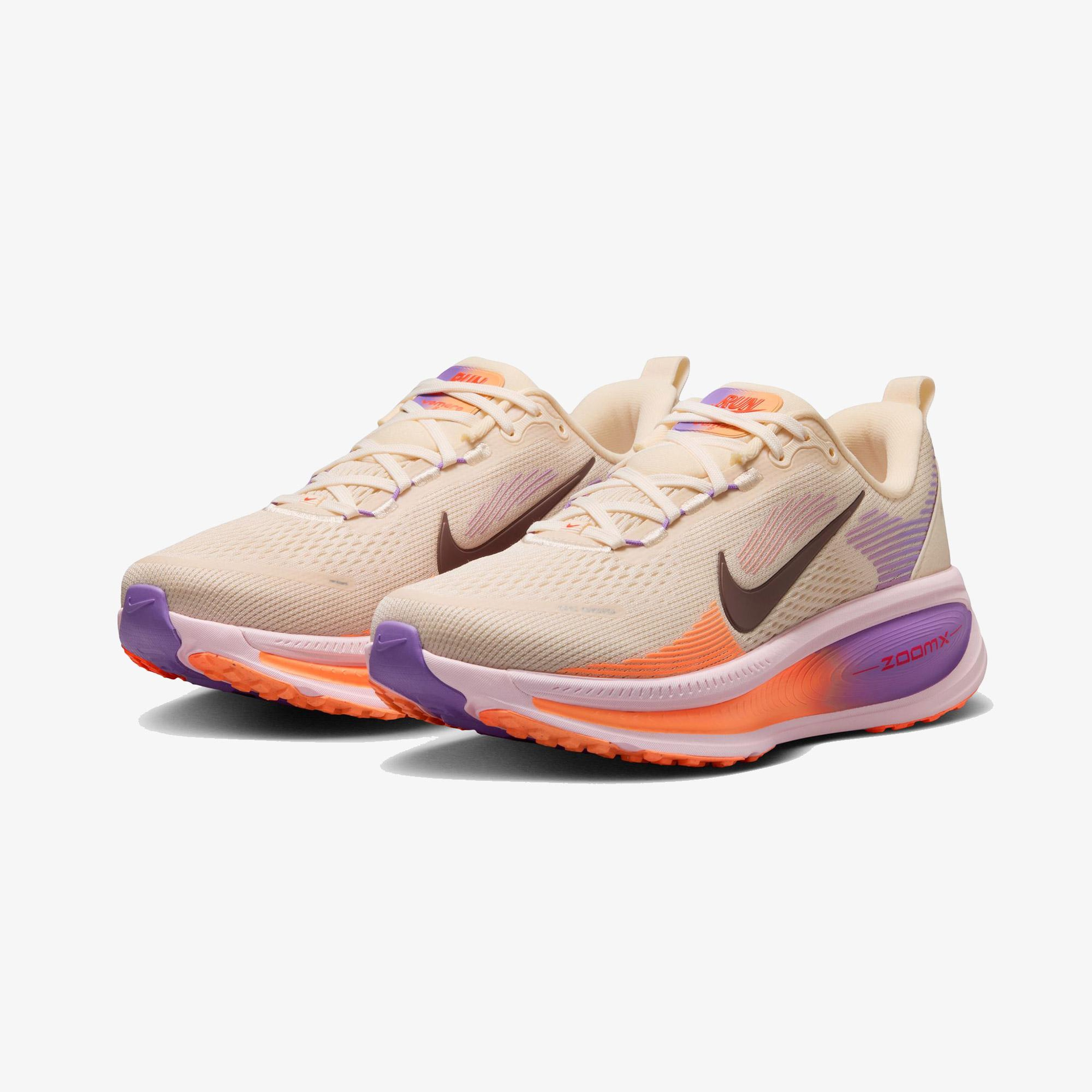 Nike Vomero 18 Kadın Bej Koşu Ayakkabısı
