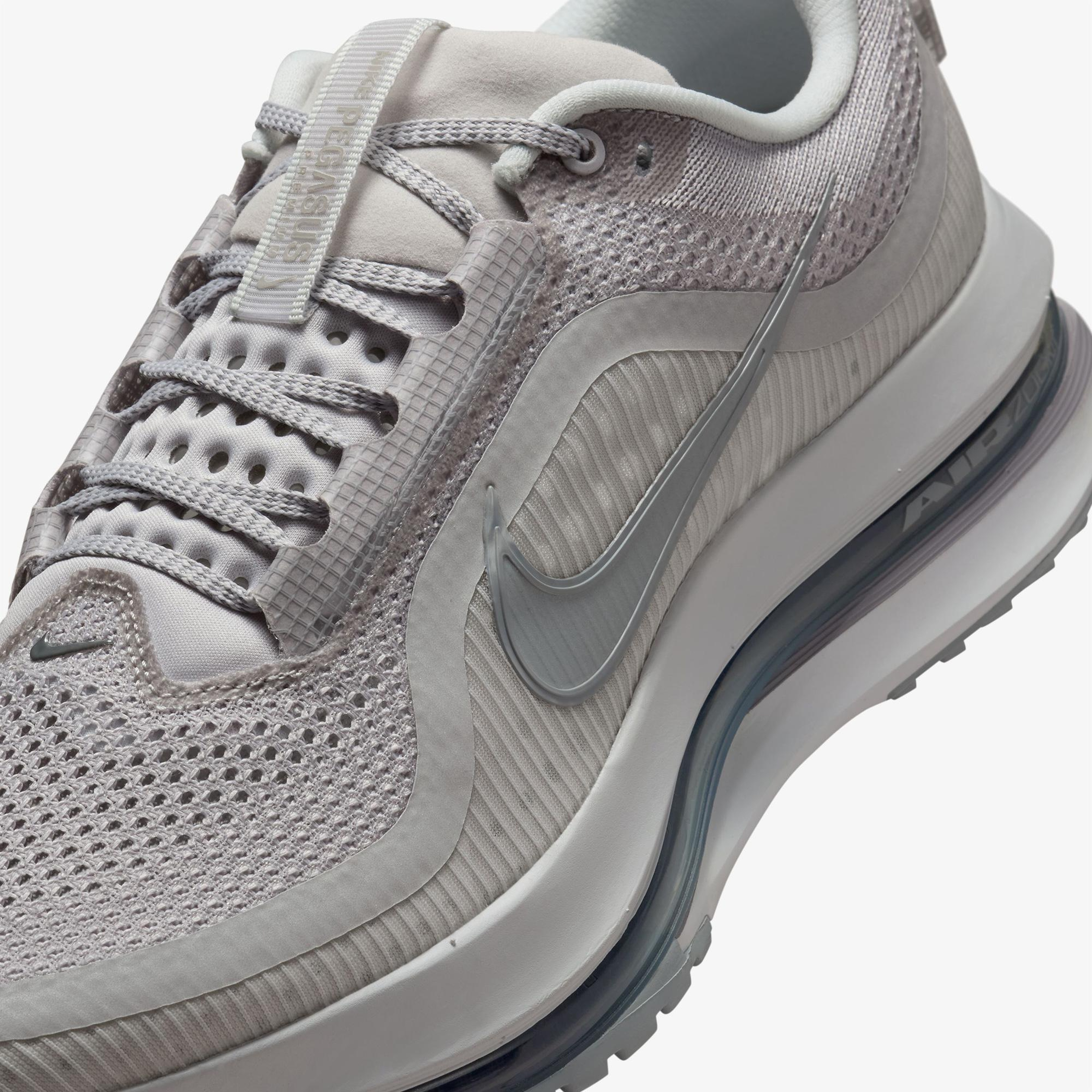 Nike Pegasus Premium Erkek Gri Koşu Ayakkabısı