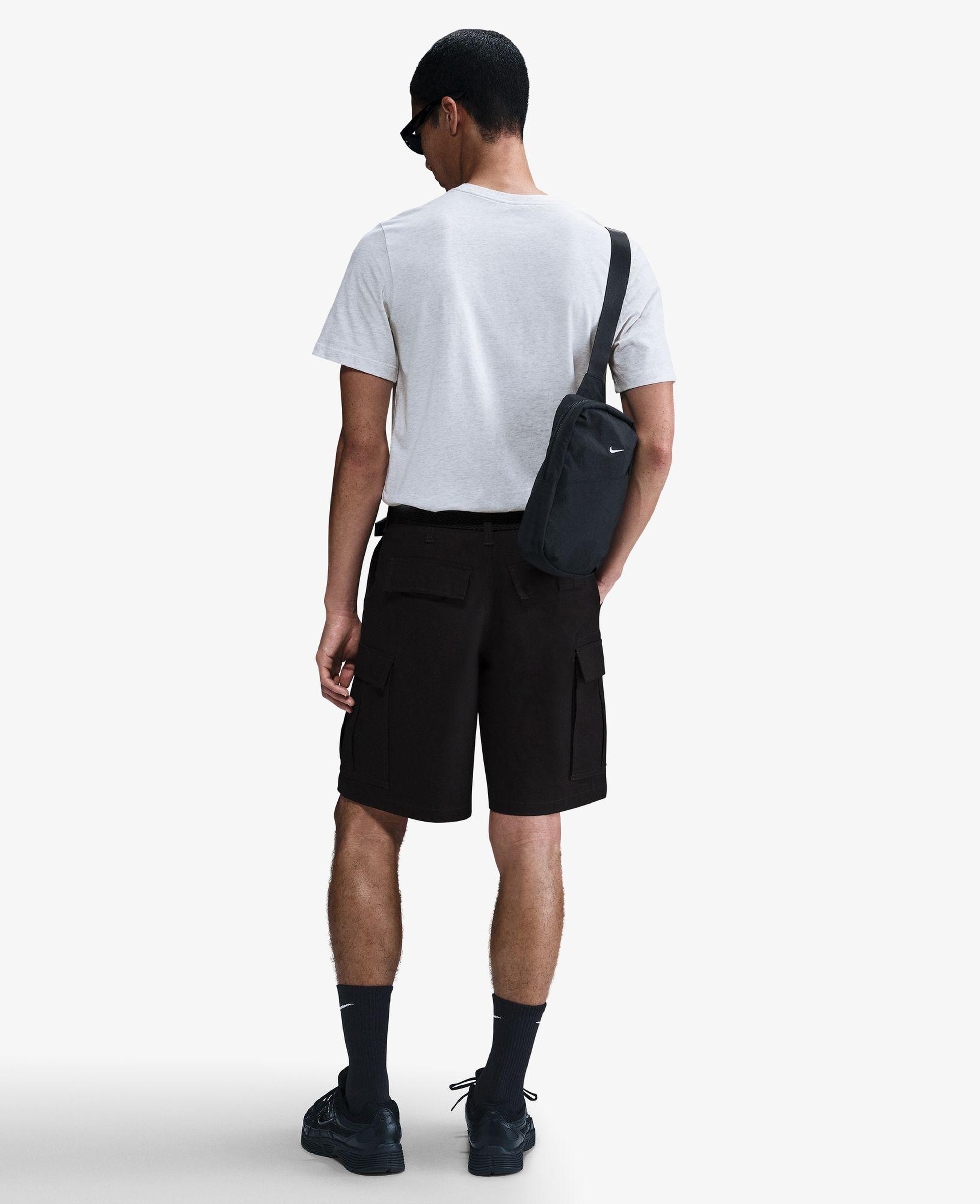 Nike Sportswear Club Erkek Beyaz Tişört