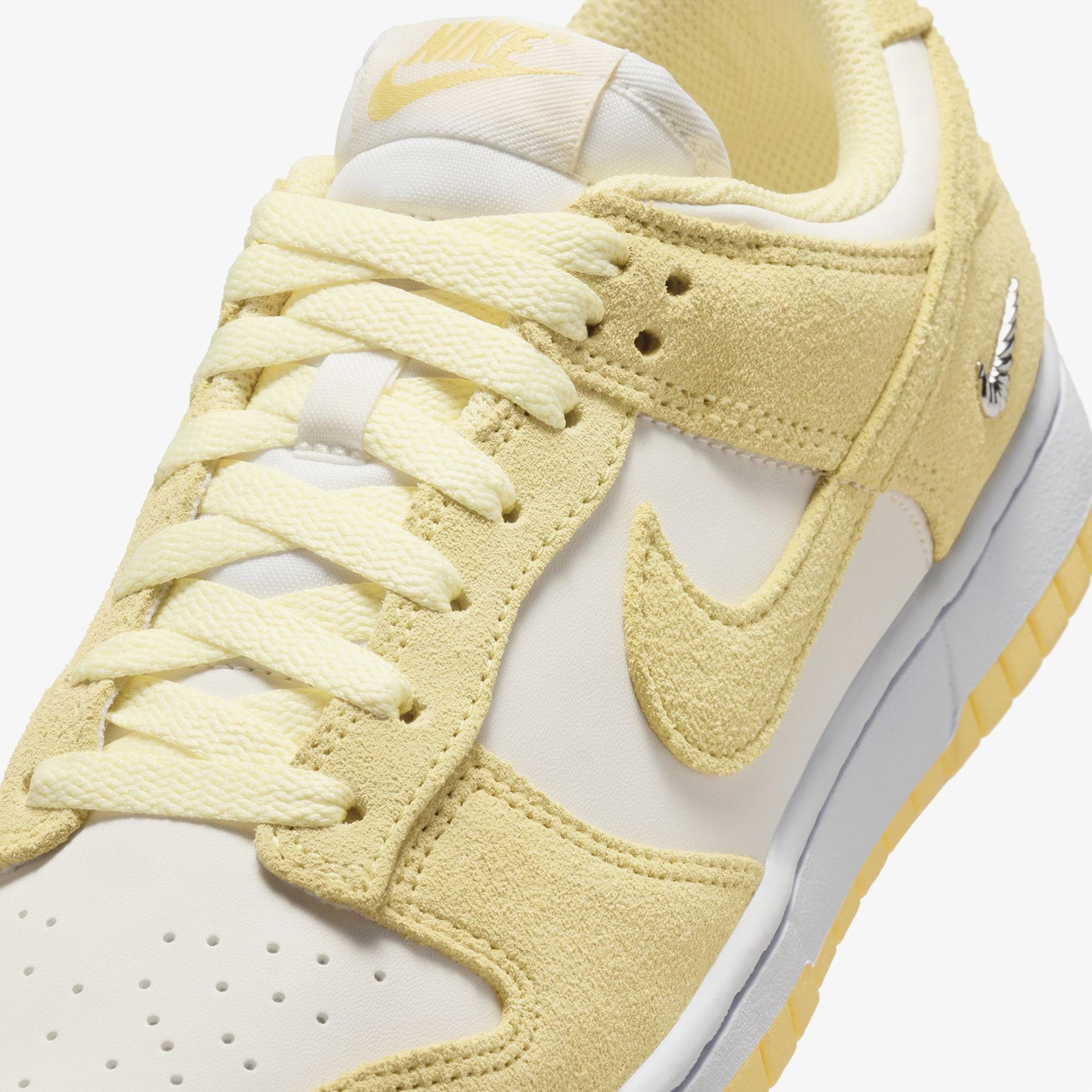 Nike Dunk Low Suede Kadın Sarı Spor Ayakkabı