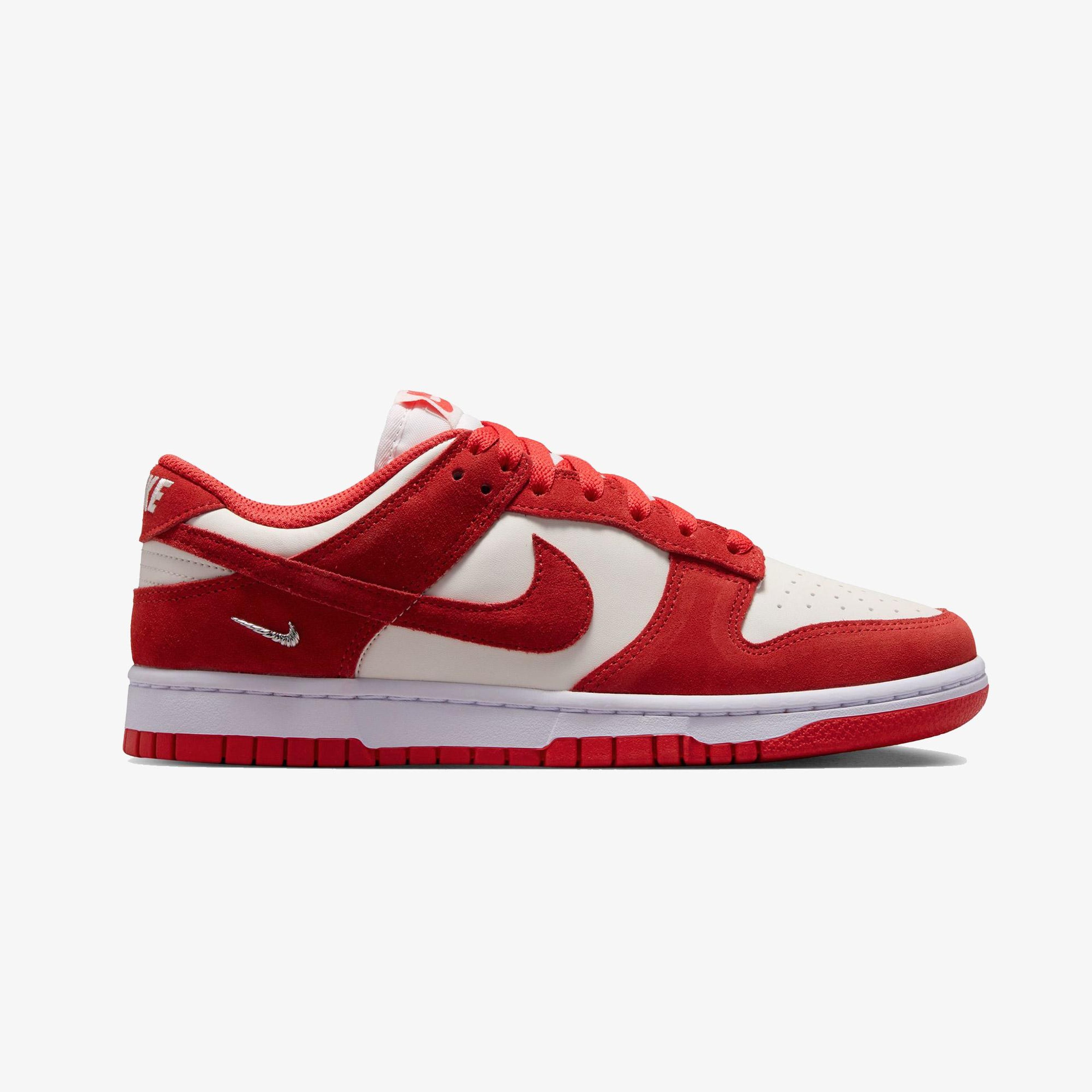 Nike Dunk Low Suede Kadın Kırmızı Spor Ayakkabı