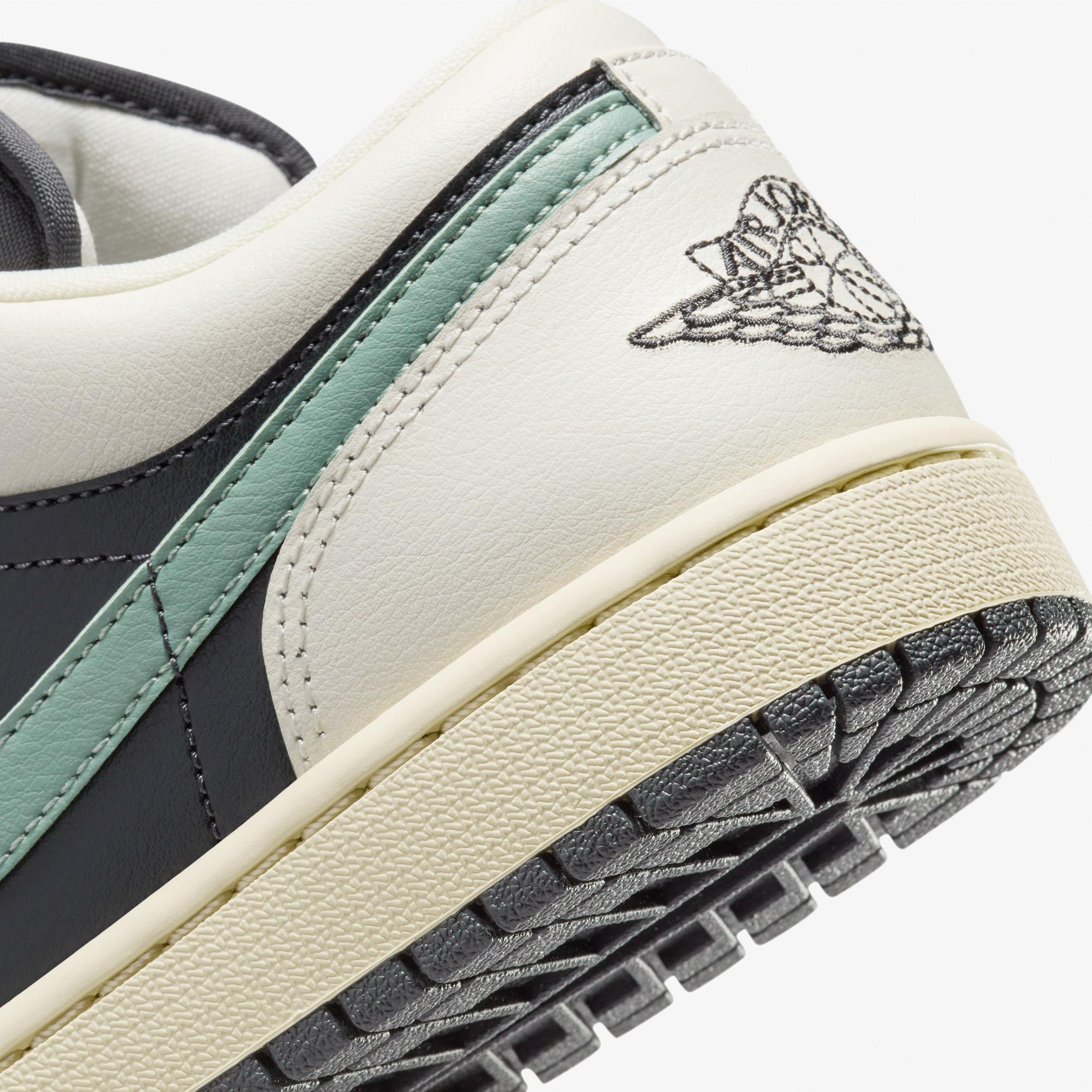 Air Jordan 1 Low Kadın Krem Spor Ayakkabı