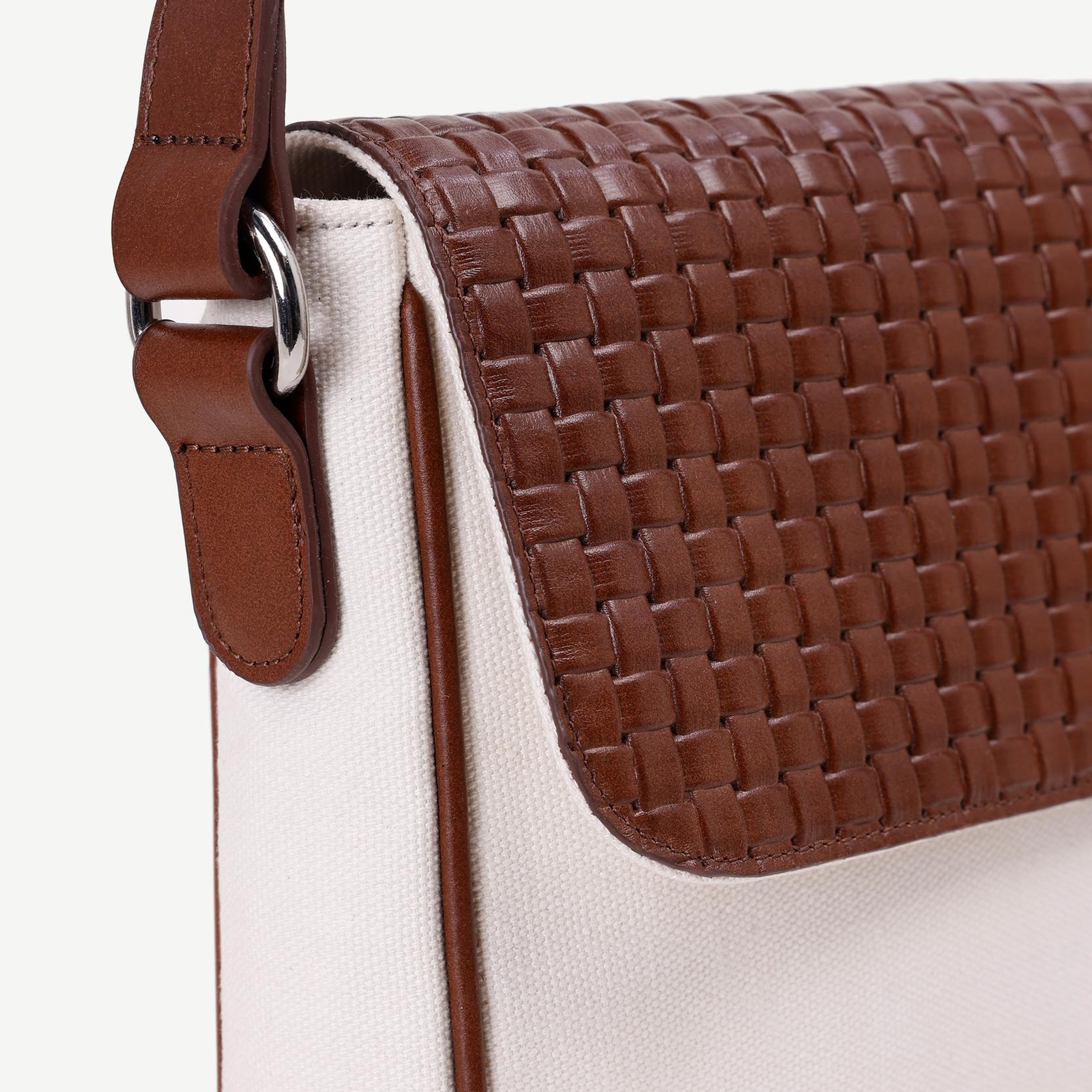 YARGICI Deri Sepet Baskı Detaylı Canvas Çapraz Çanta