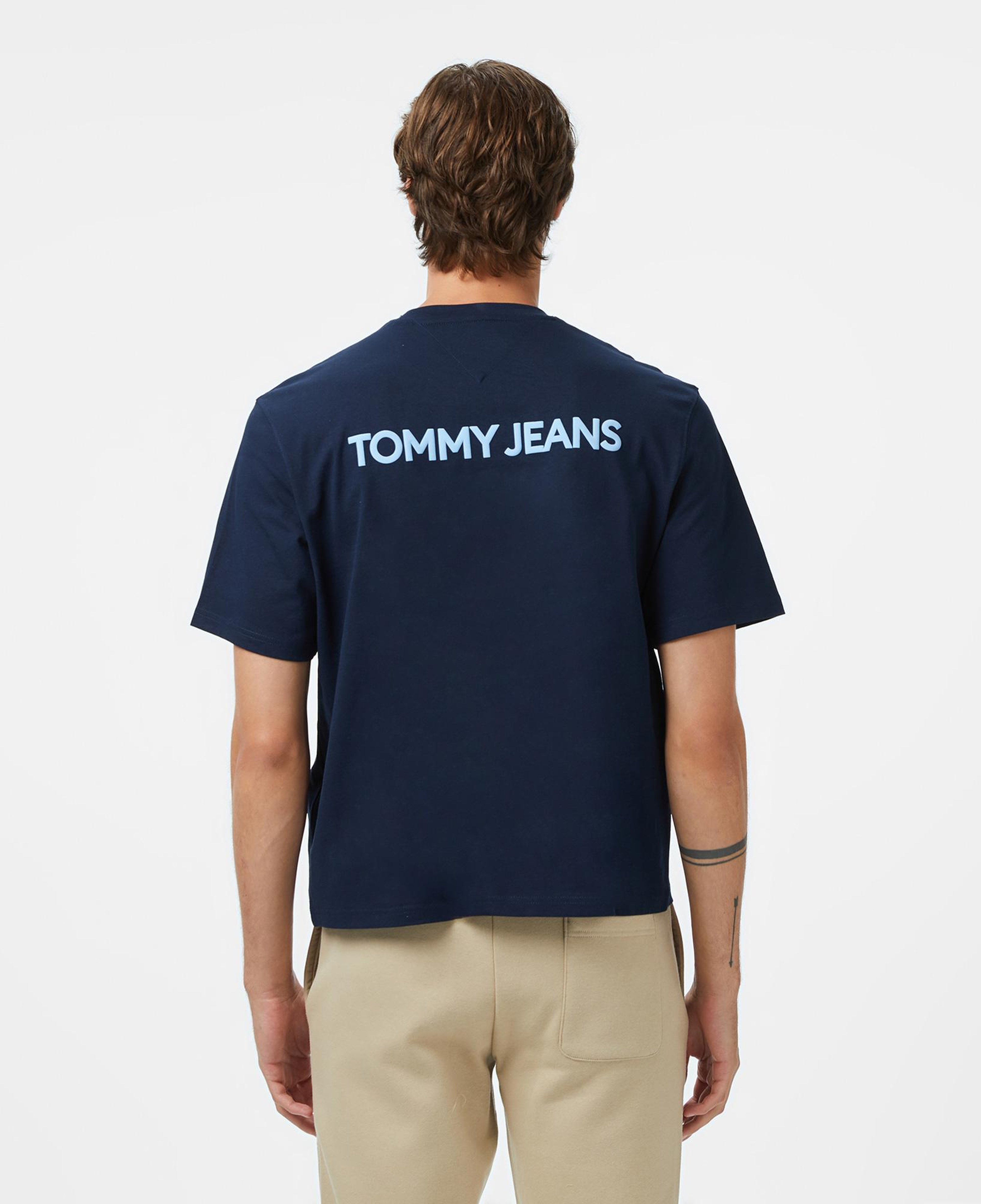 Tommy Jeans Regular Badge Play Erkek Mavi T-Shirt