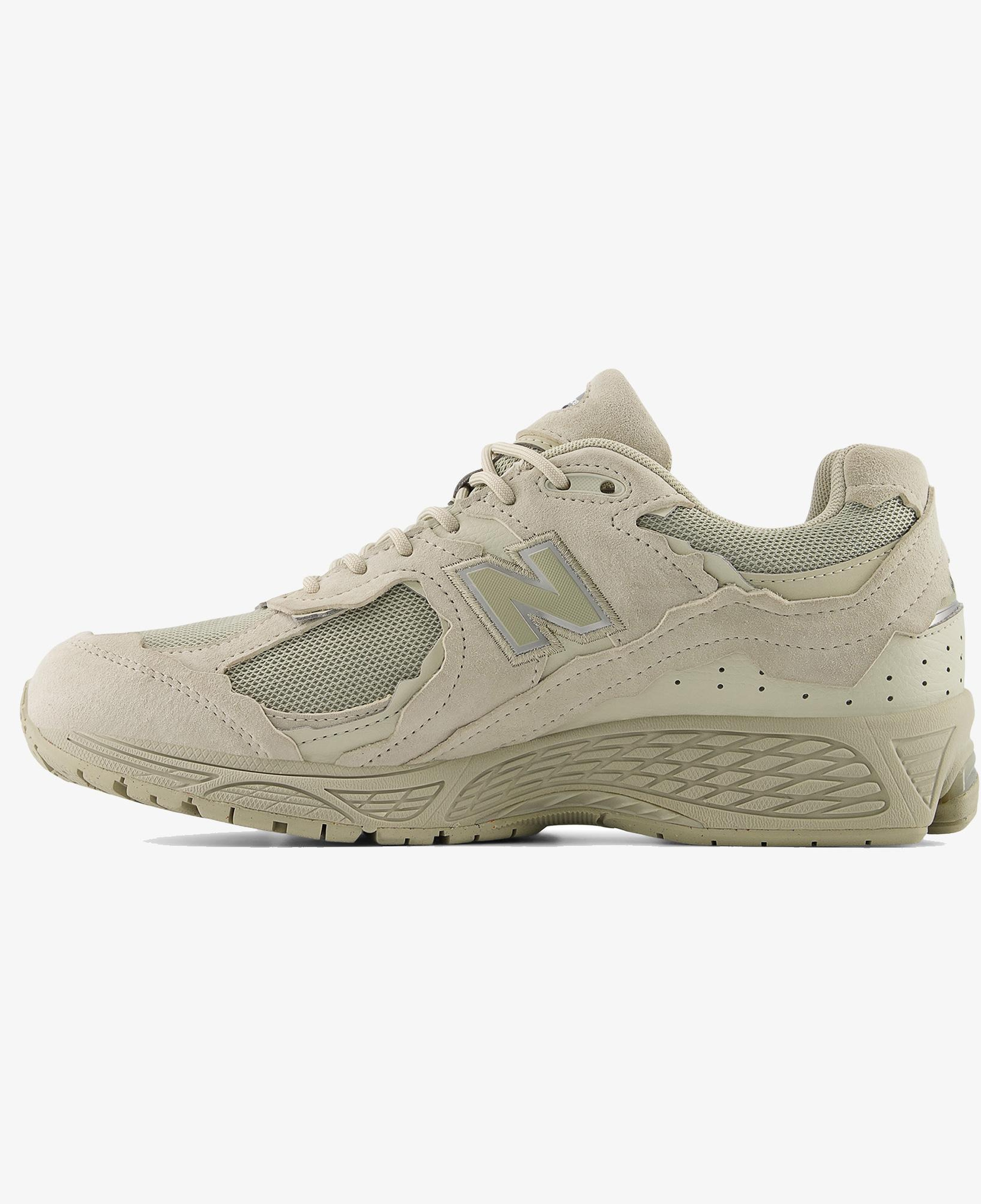 New Balance 2002 Lifestyle Kadın Bej Spor Ayakkabı