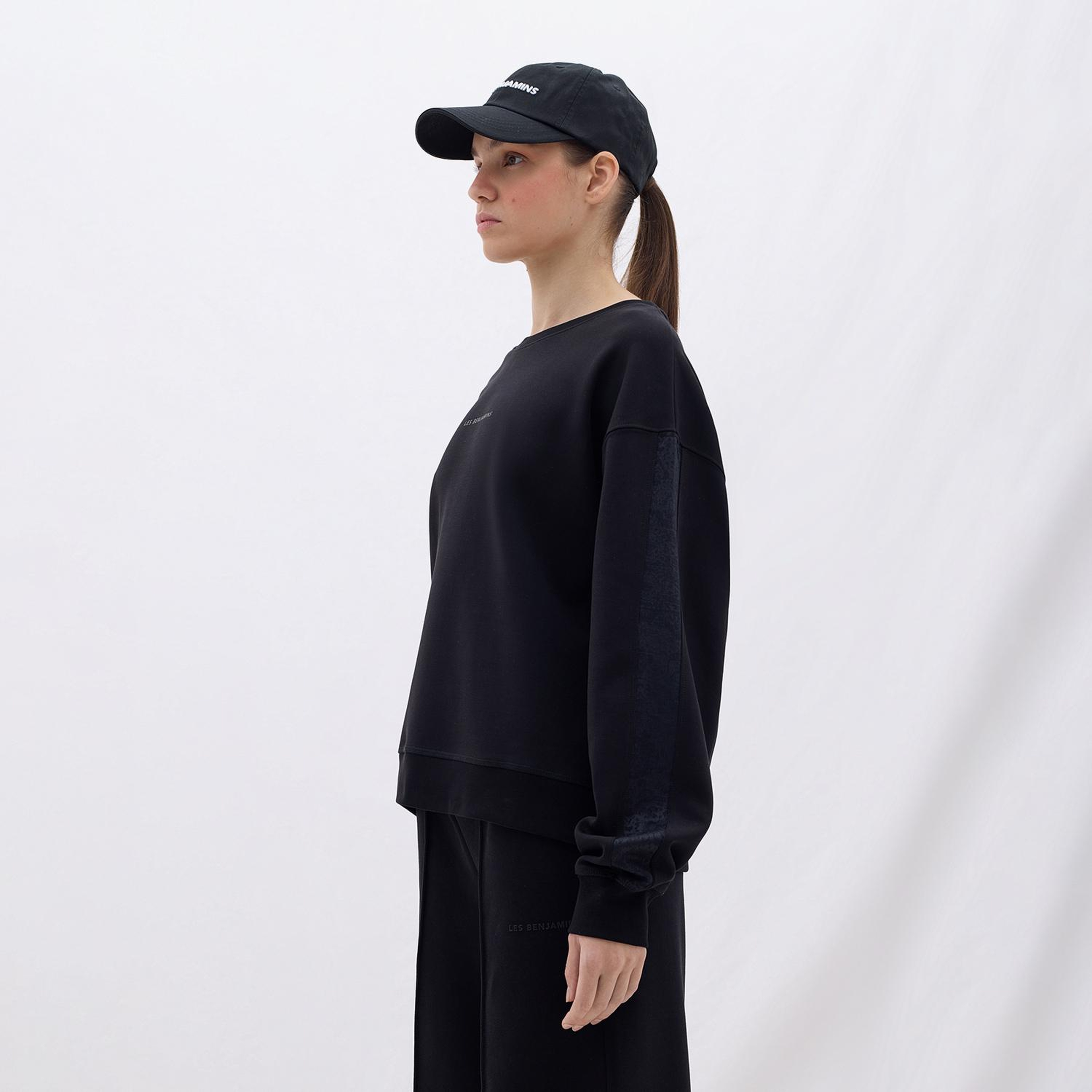 Les Benjamins Classics Kadın Siyah Sweatshirt