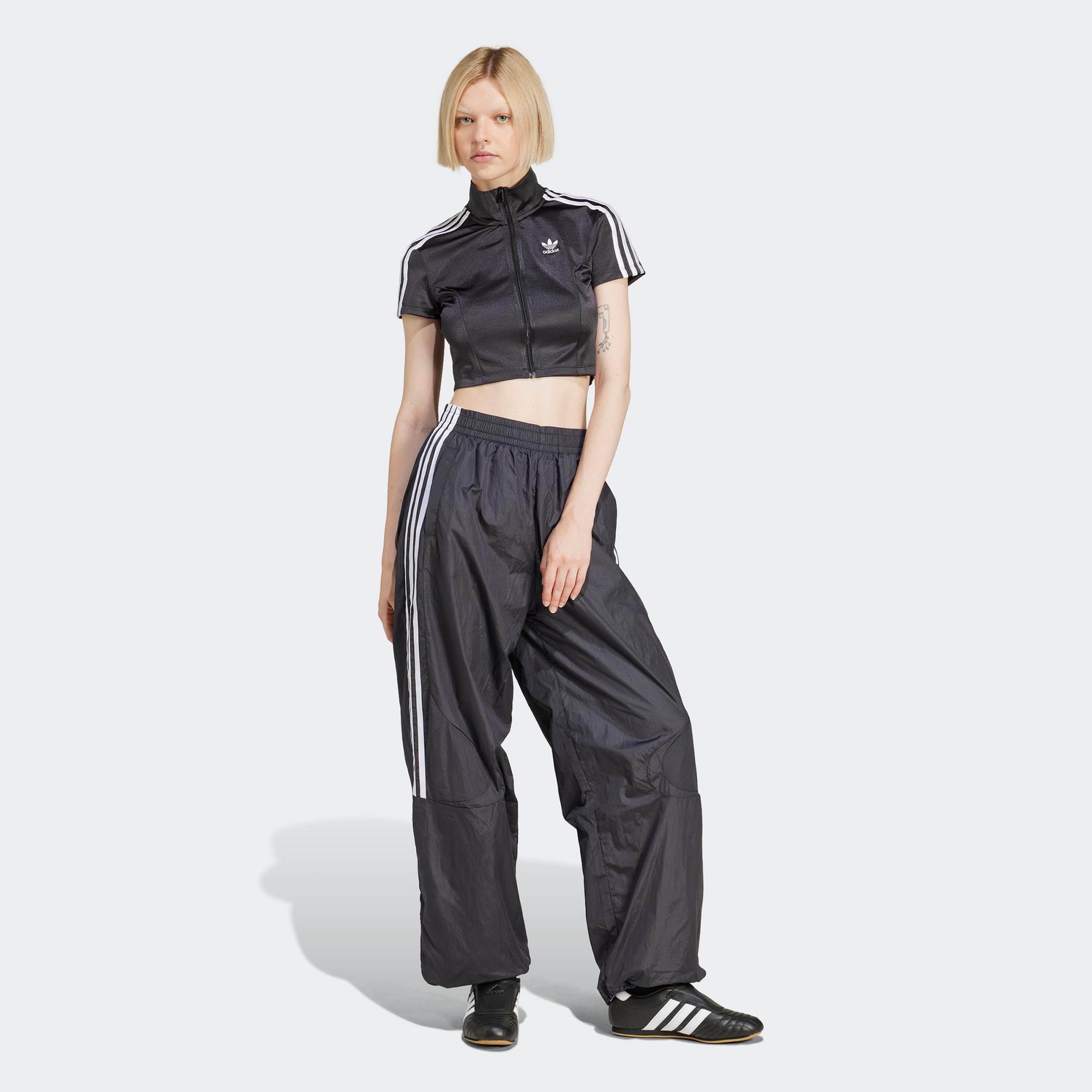 adidas Shortsleeve TT Kadın Cropped Siyah T-Shirt