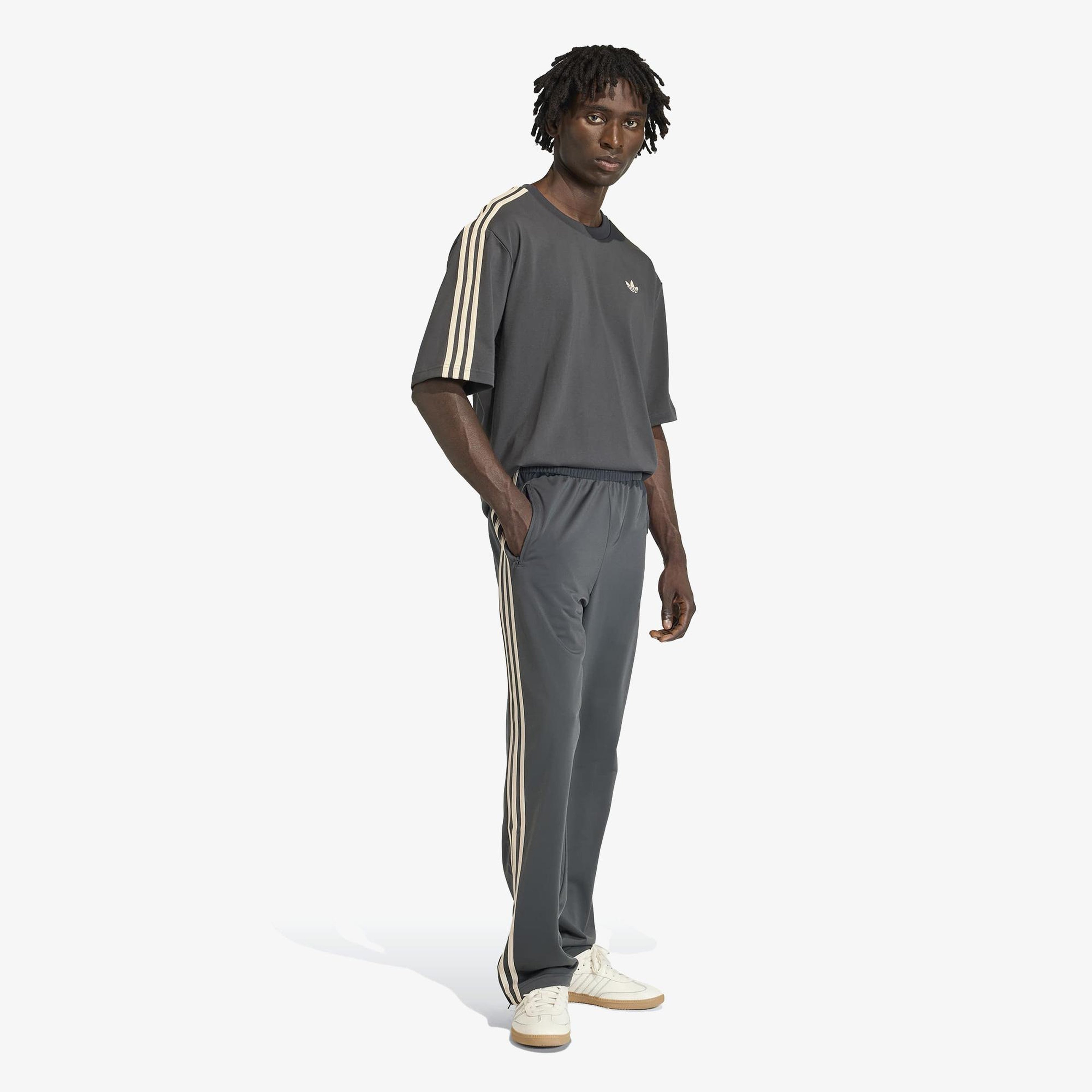 adidas Erkek Antrasit T-Shirt