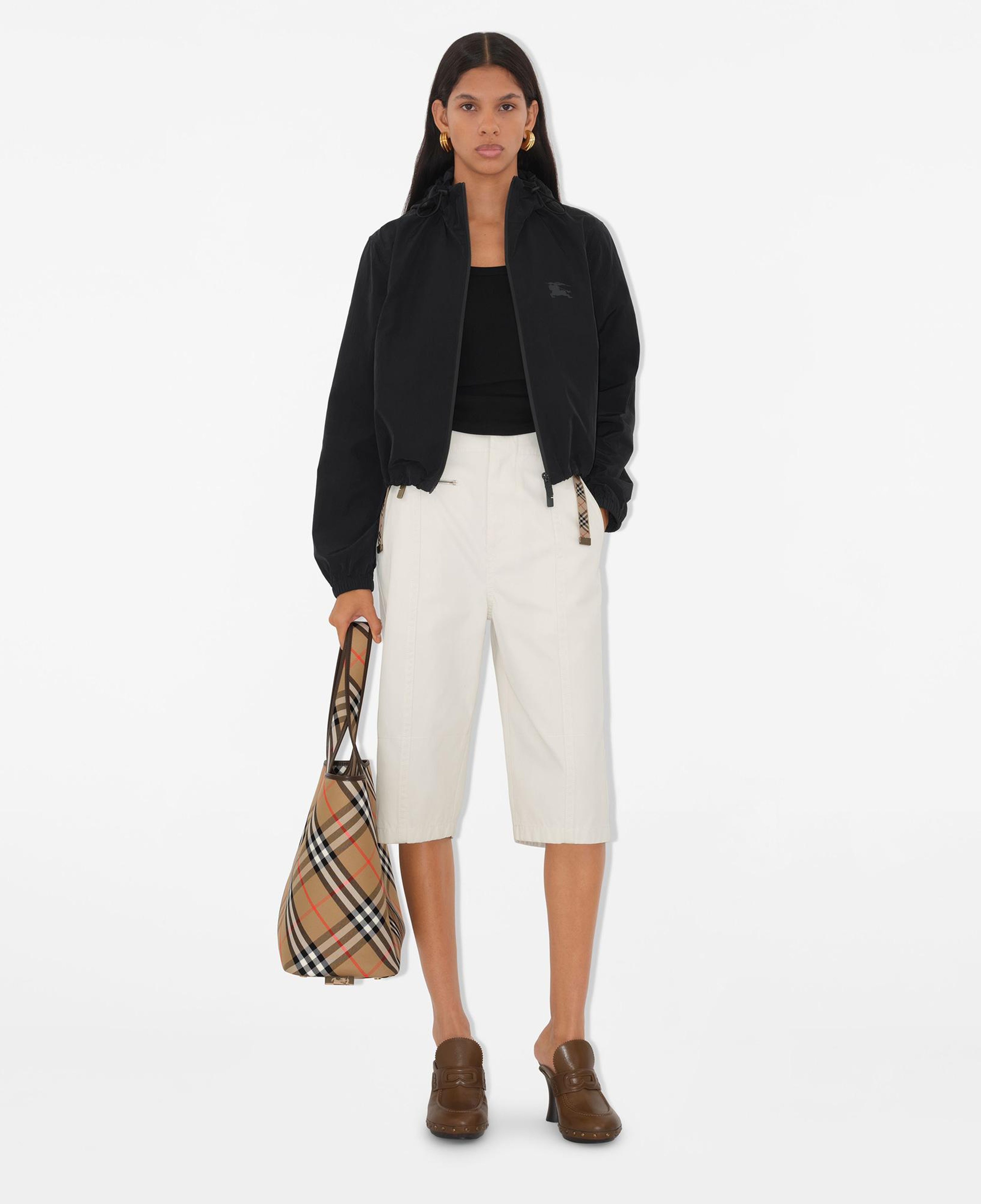 Burberry Kadın Siyah Mont