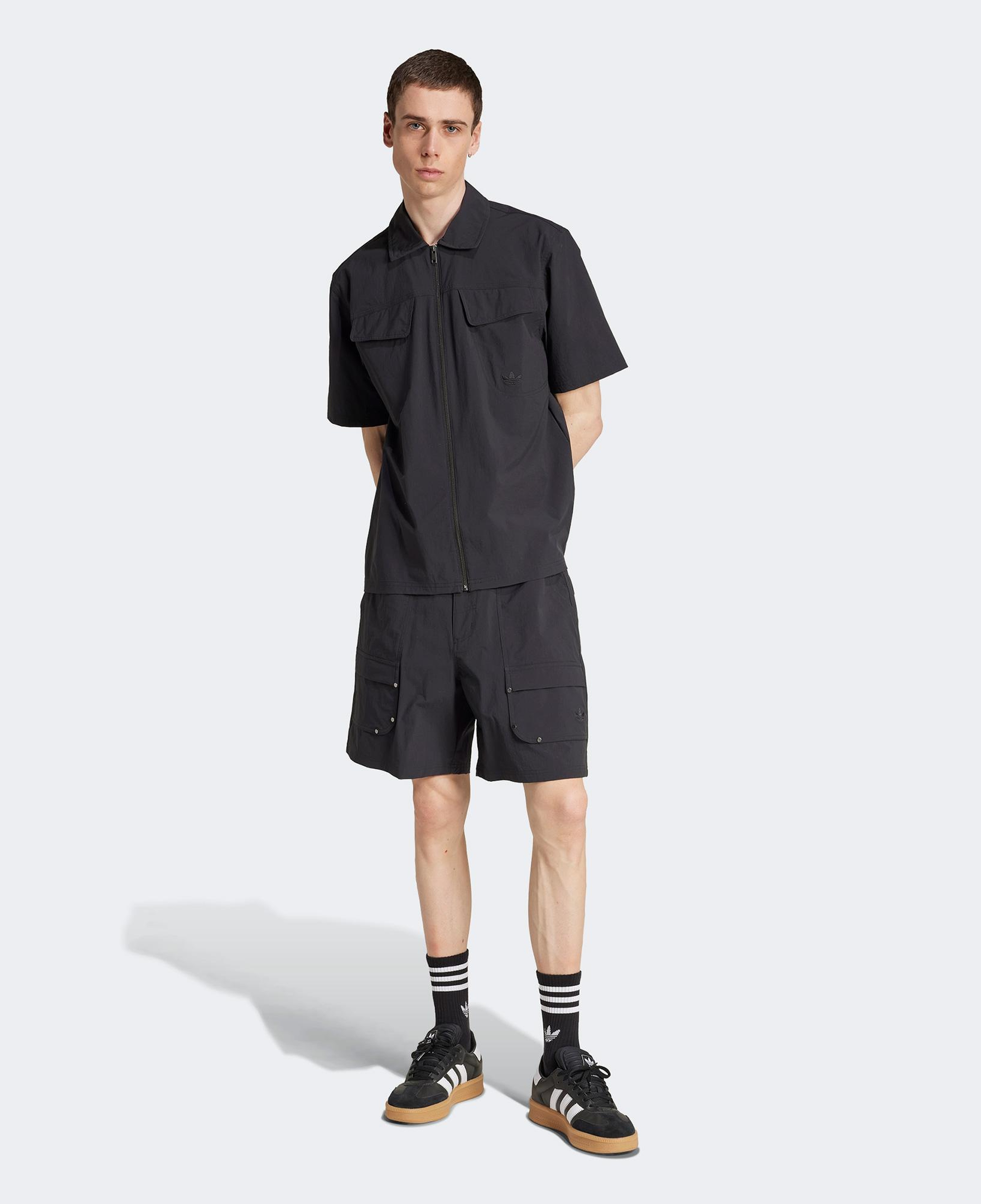 adidas Originals Essentials Erkek Fermuarlı Siyah Gömlek