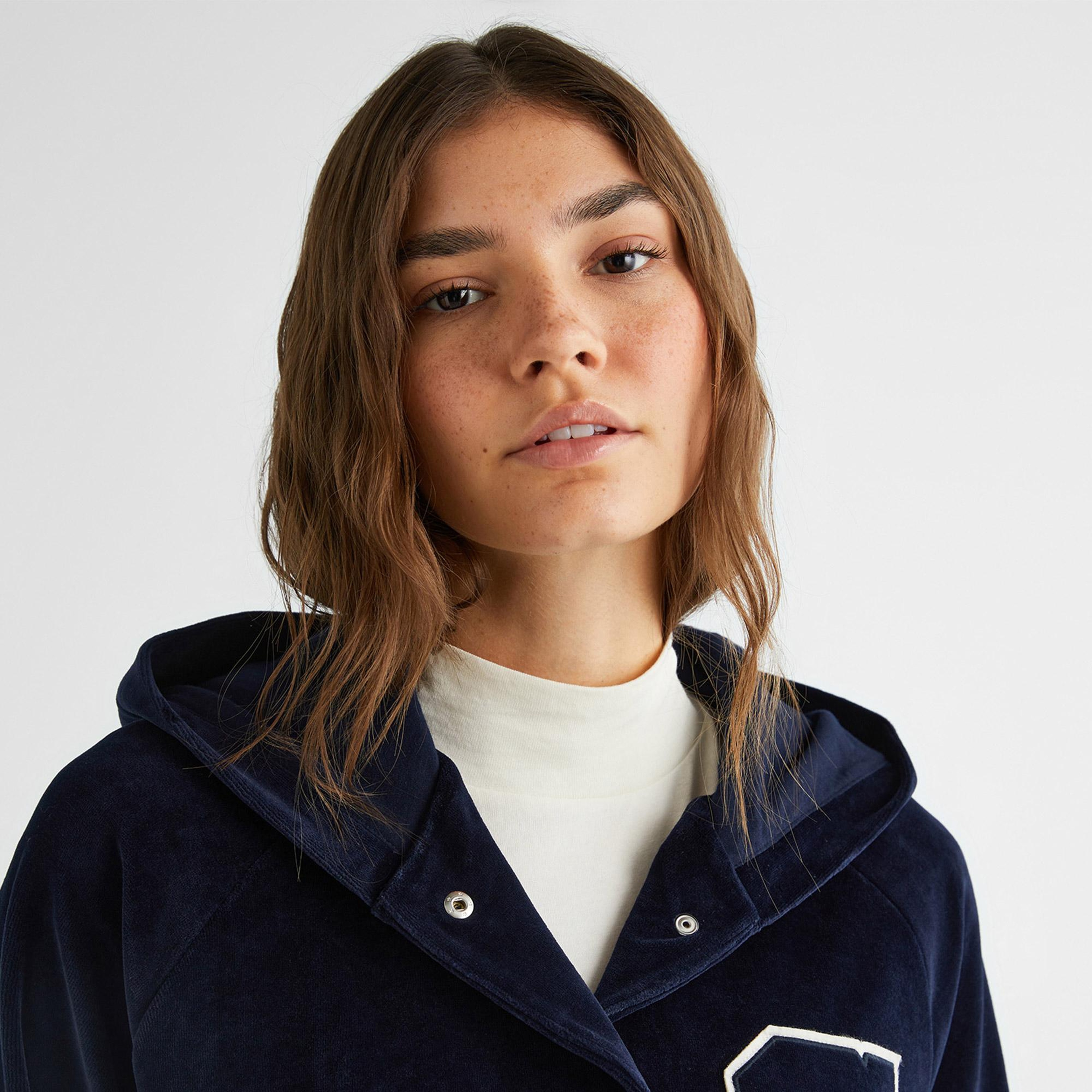 GANT Kadın Lacivert Relaxed Fit Kapüşonlu Logolu Sweatshirt