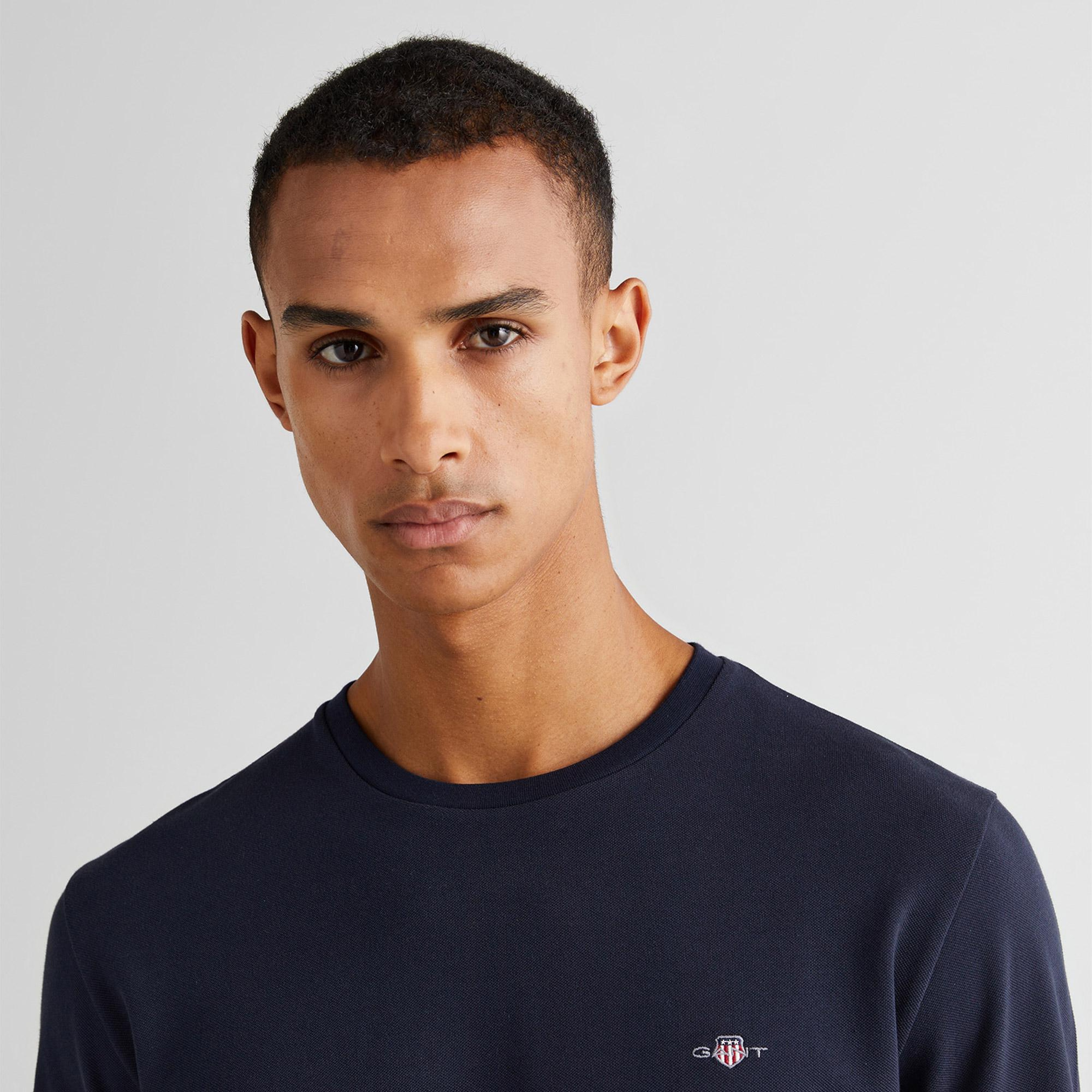GANT Erkek Lacivert Slim Fit Bisiklet Yaka Uzun Kollu T-Shirt