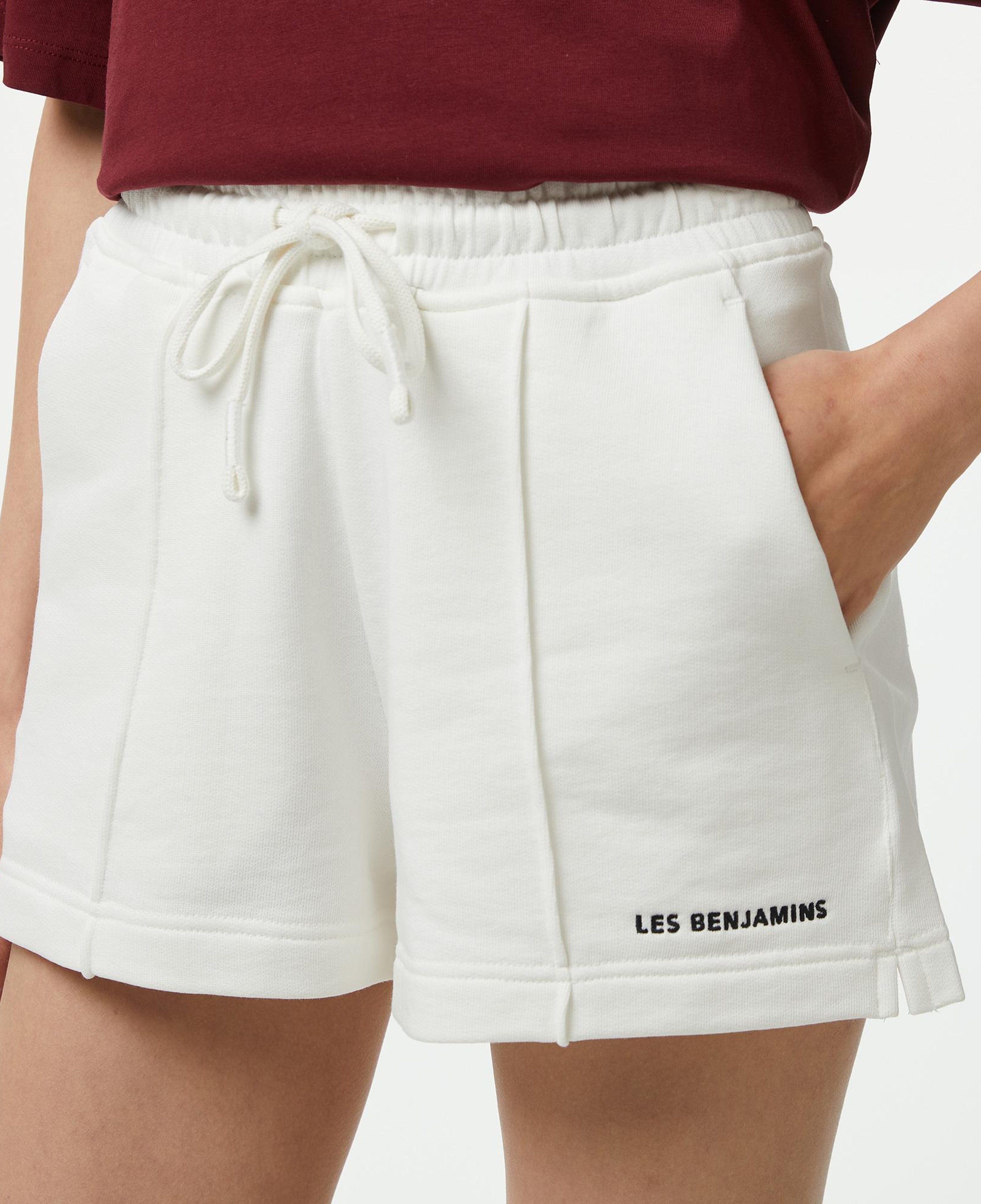 Les Benjamins Essentials Kadın Beyaz Şort