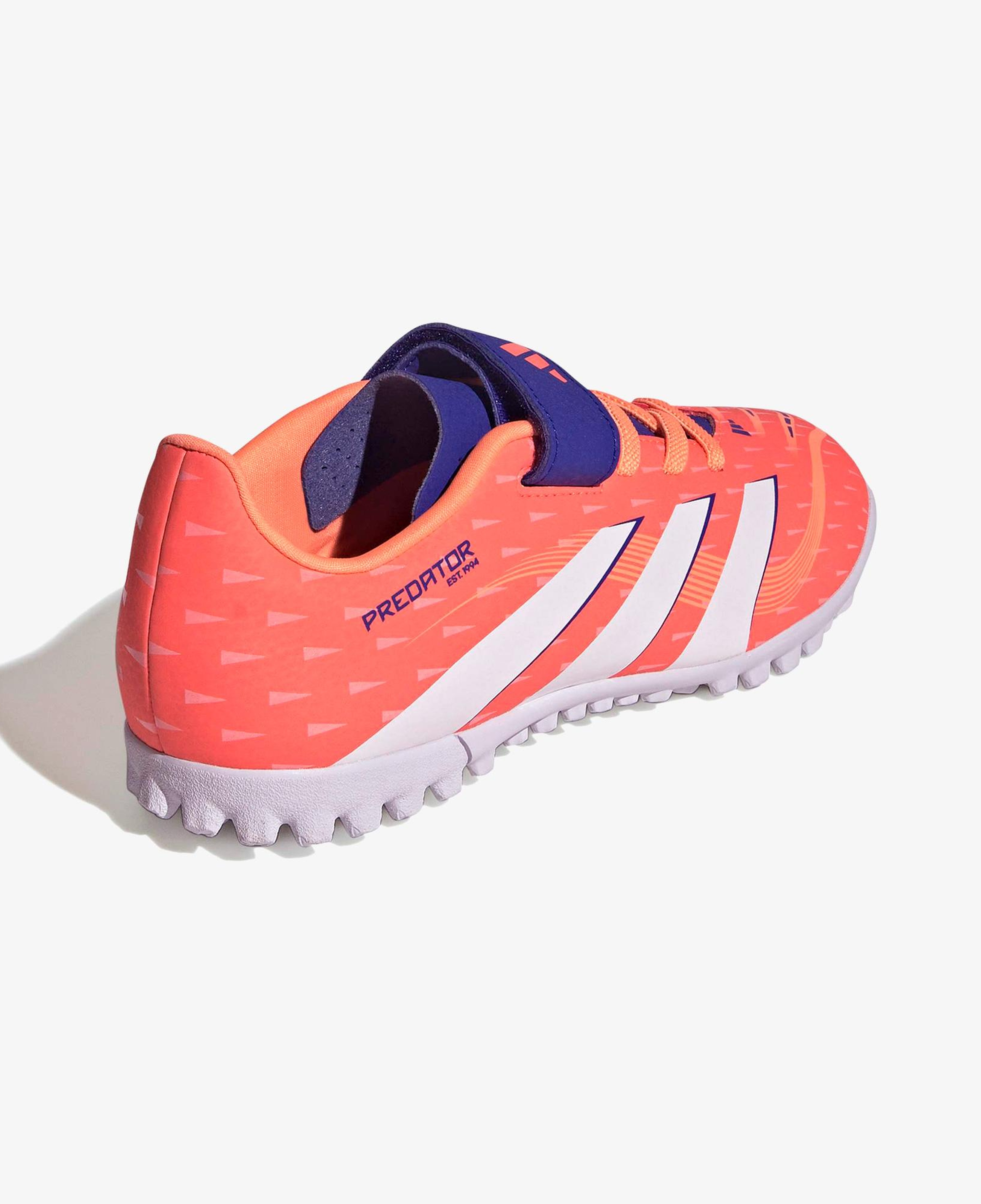 adidas Predator Club Çocuk Pembe Halı Saha Kramponu