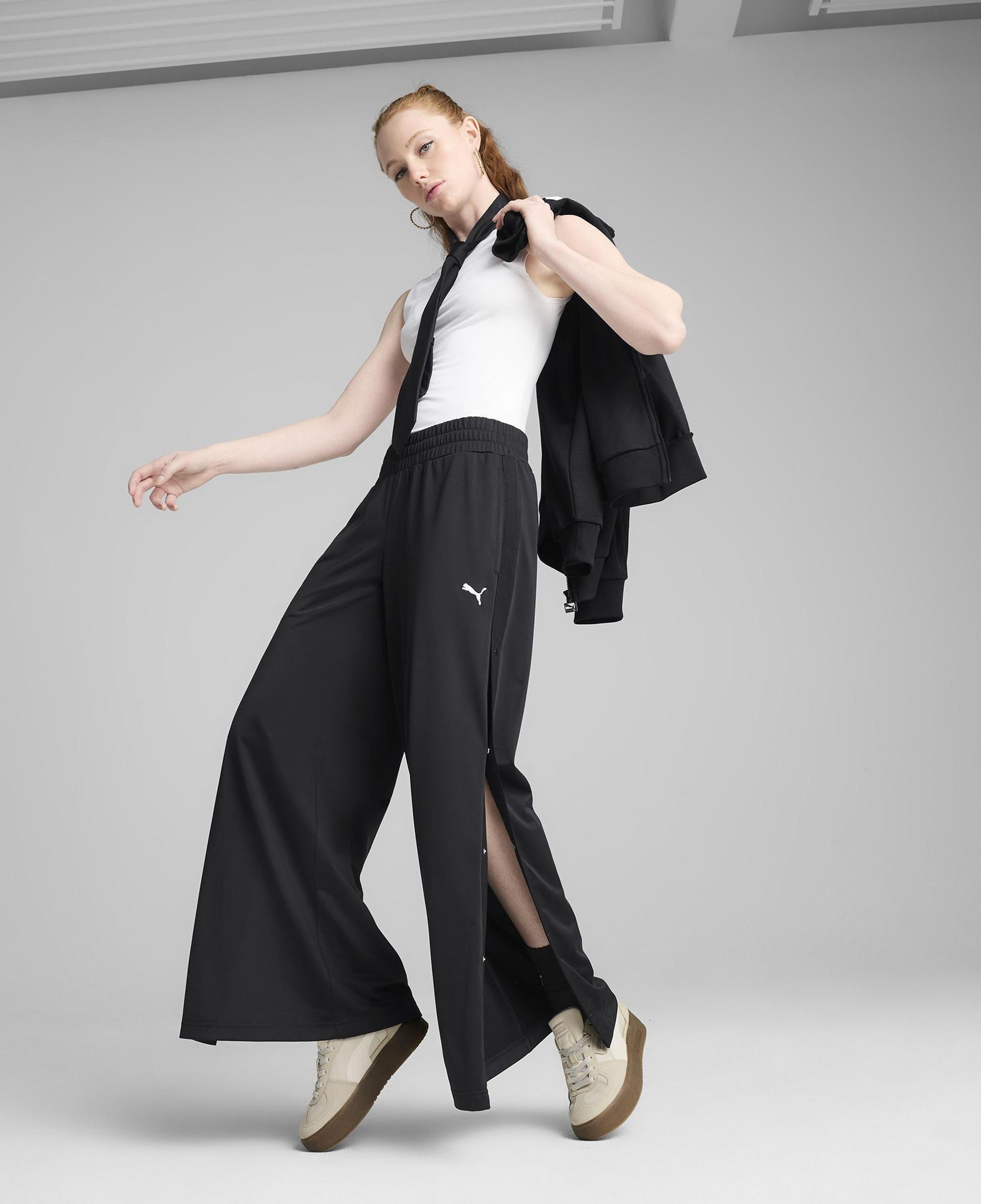 Puma Wardrobe Essentials Low Rise Kadın Siyah Popper Eşofman Altı