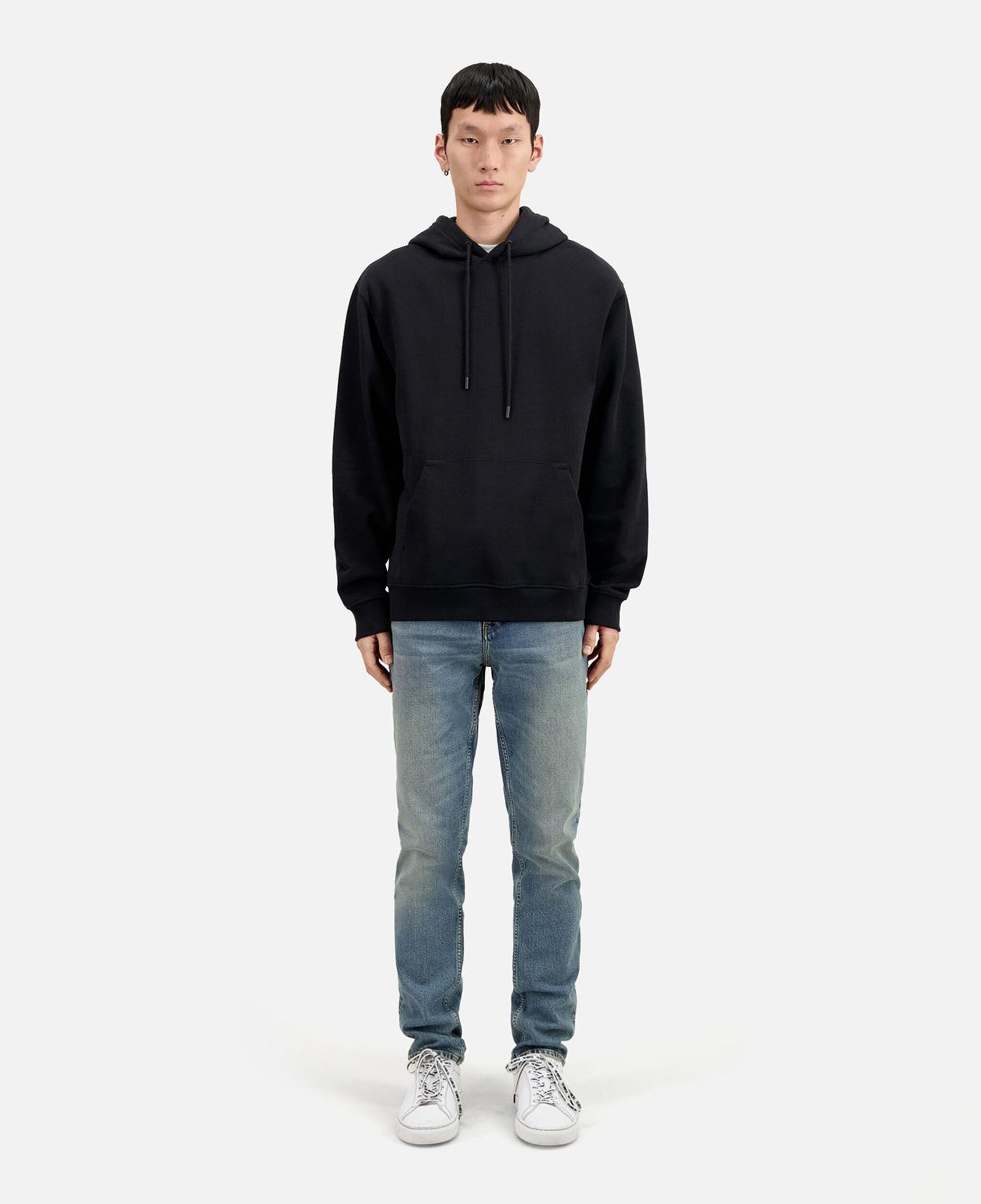 ERKEK BASKILI KAPÜŞONLU SİYAH SWEATSHIRT