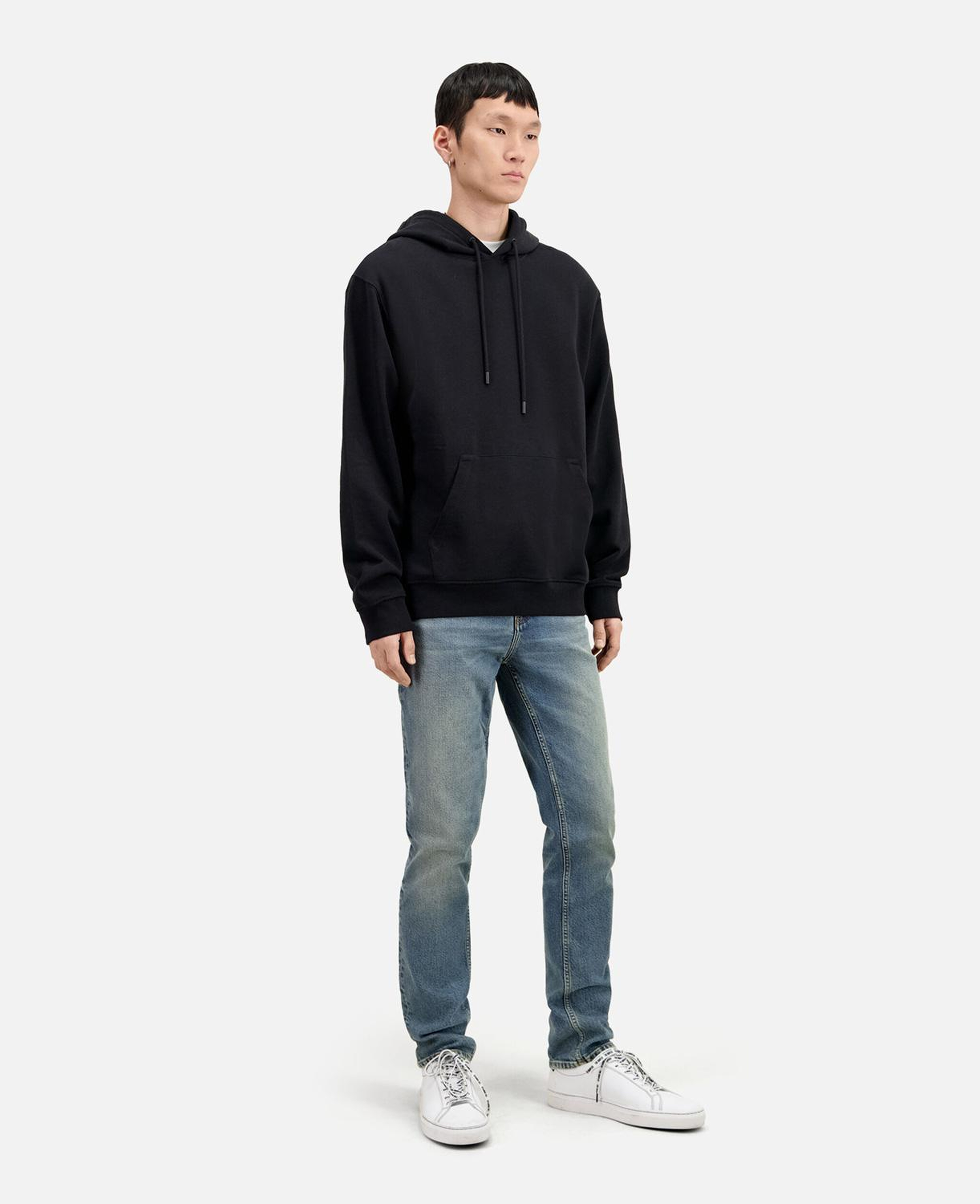 ERKEK BASKILI KAPÜŞONLU SİYAH SWEATSHIRT
