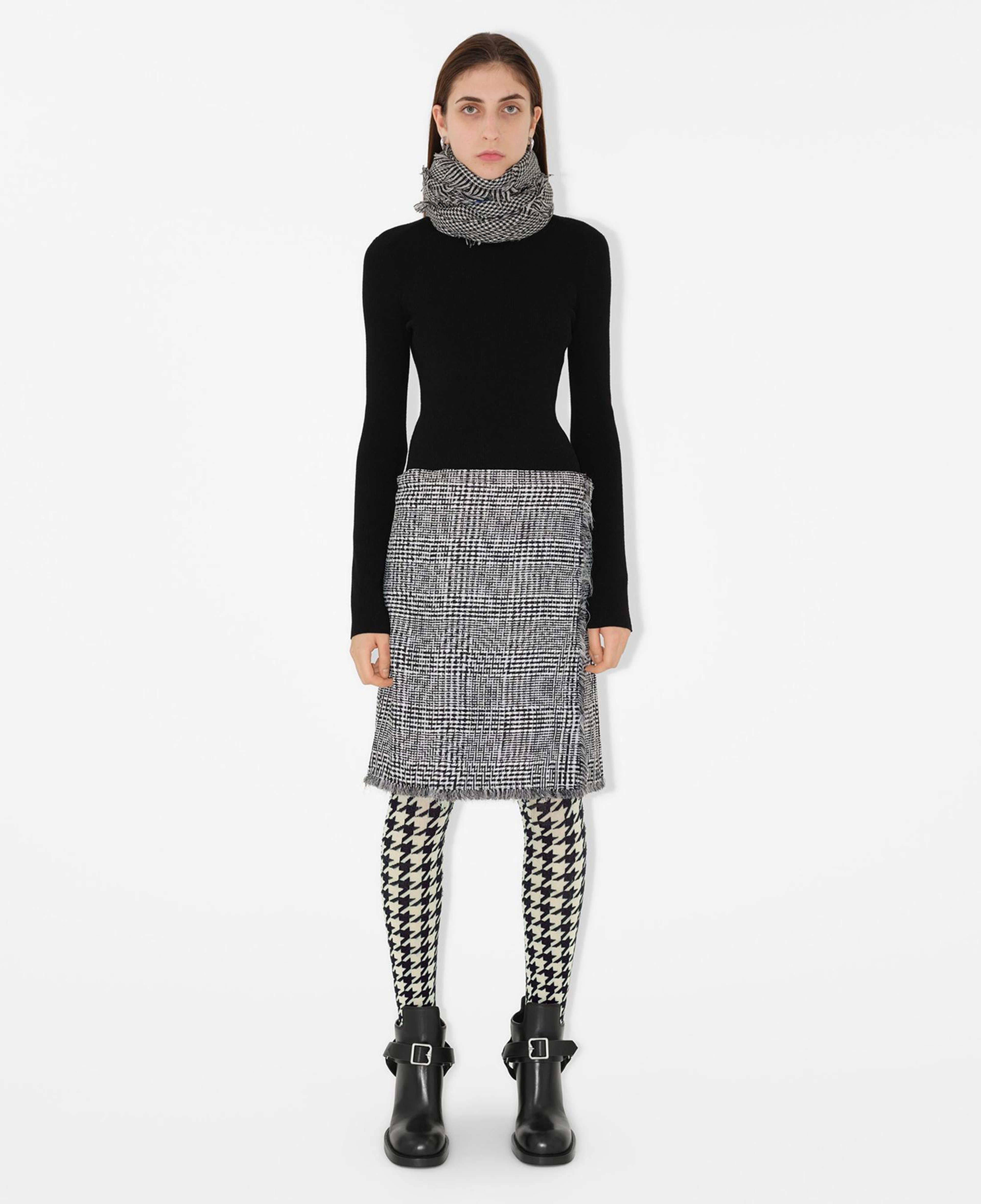 Burberry Unisex Siyah Atkı