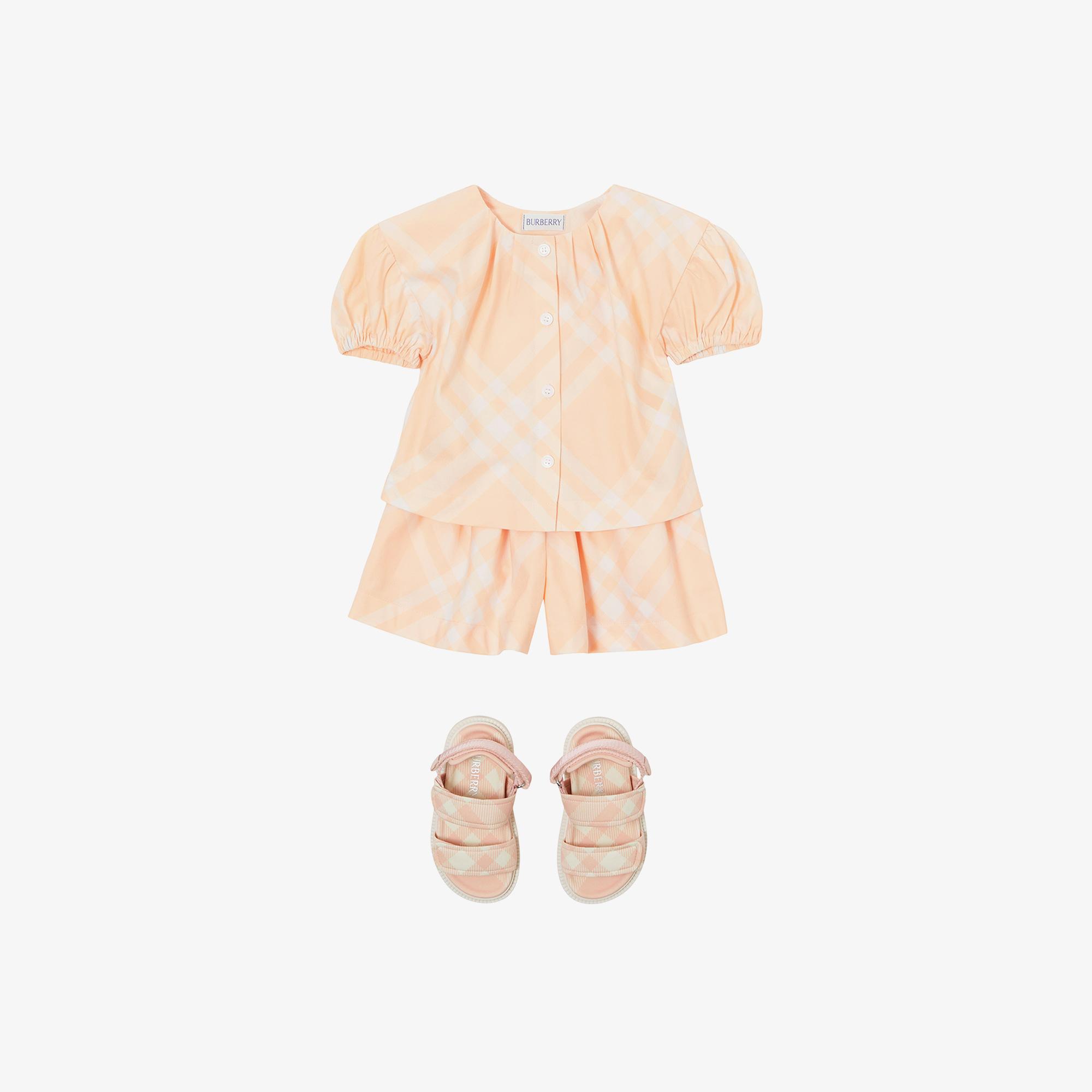 Burberry Çocuk Pembe Şort