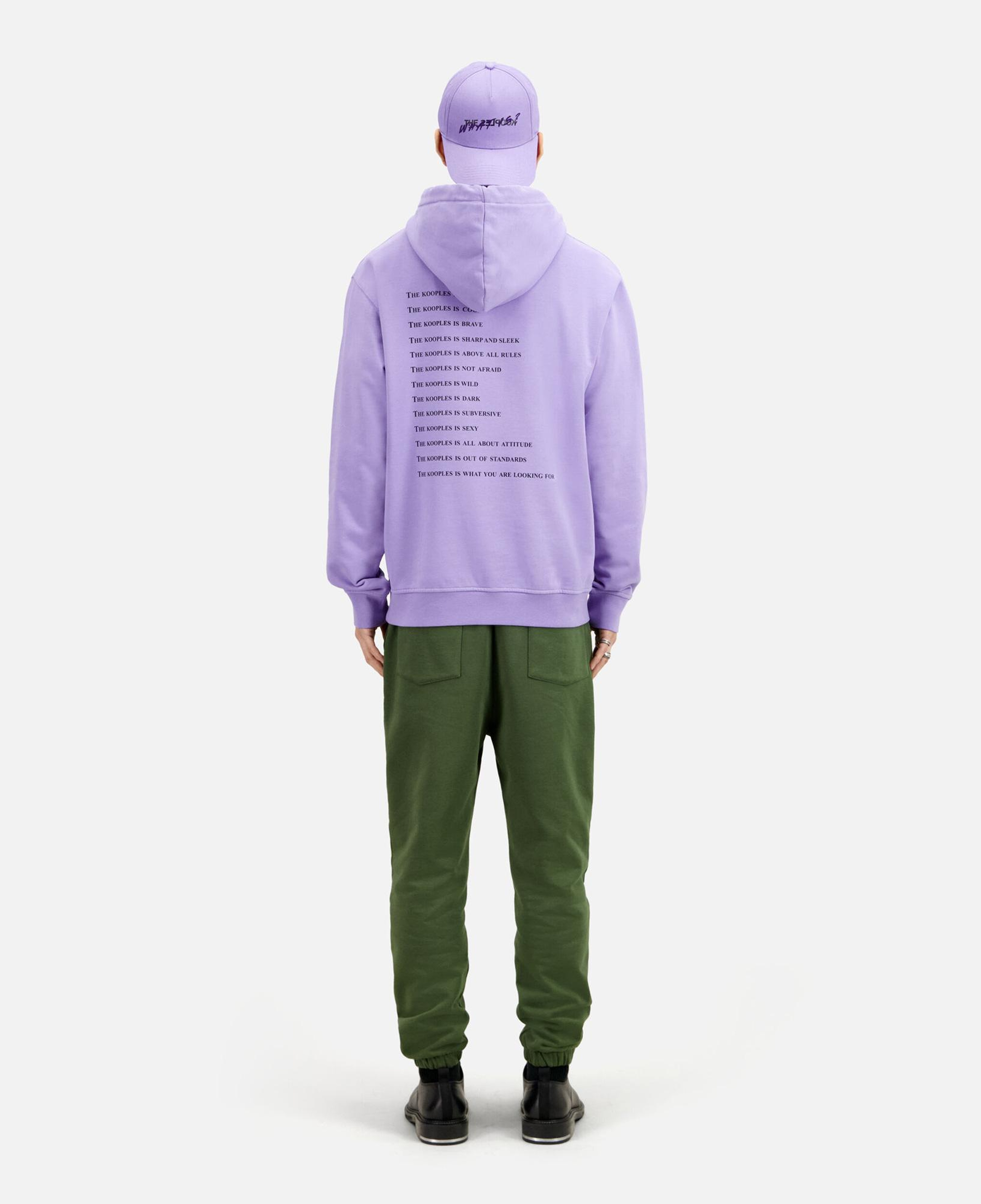 ERKEK BASKILI KAPÜŞONLU MOR SWEATSHIRT