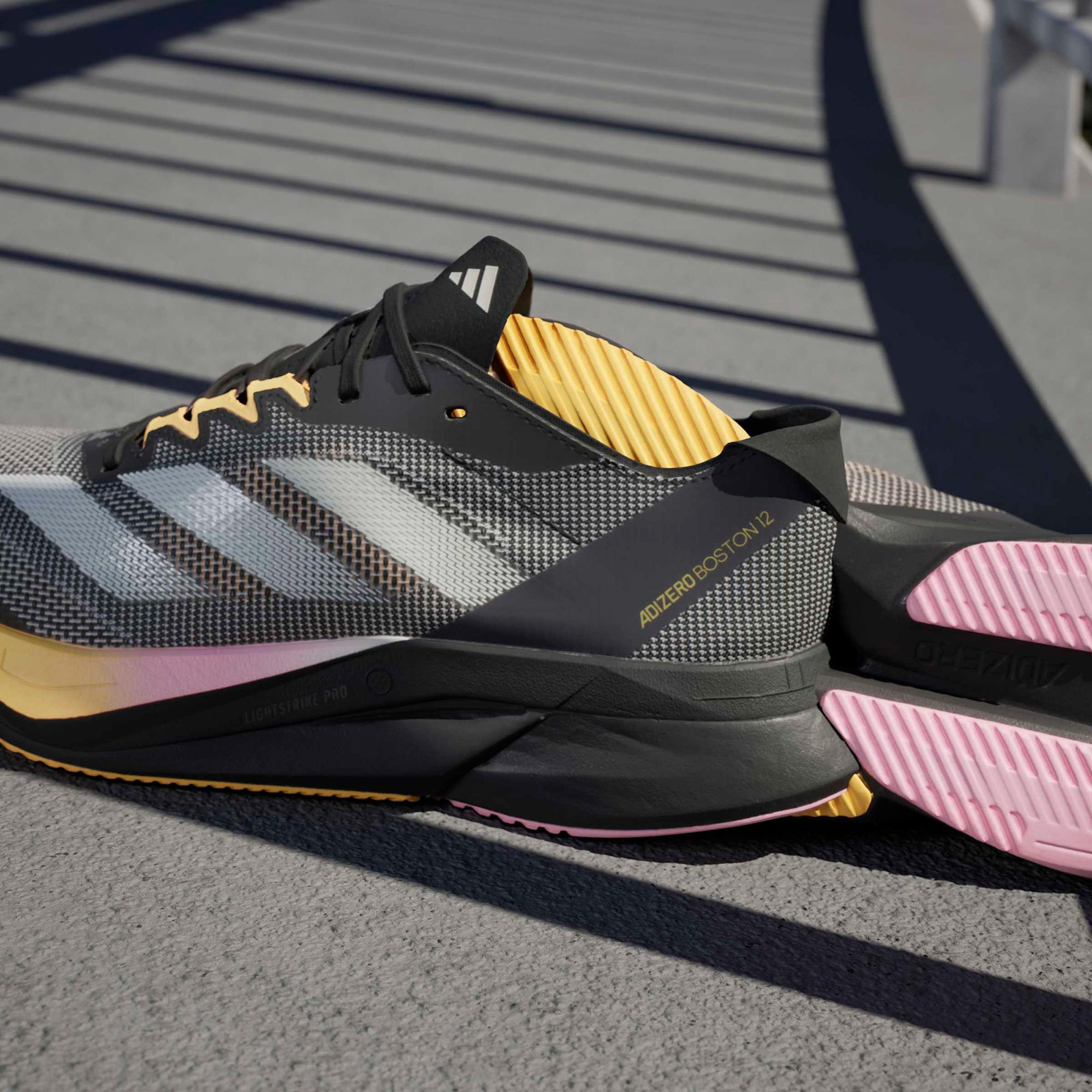 adidas Adizero Boston 12 Kadın Siyah Koşu Ayakkabısı