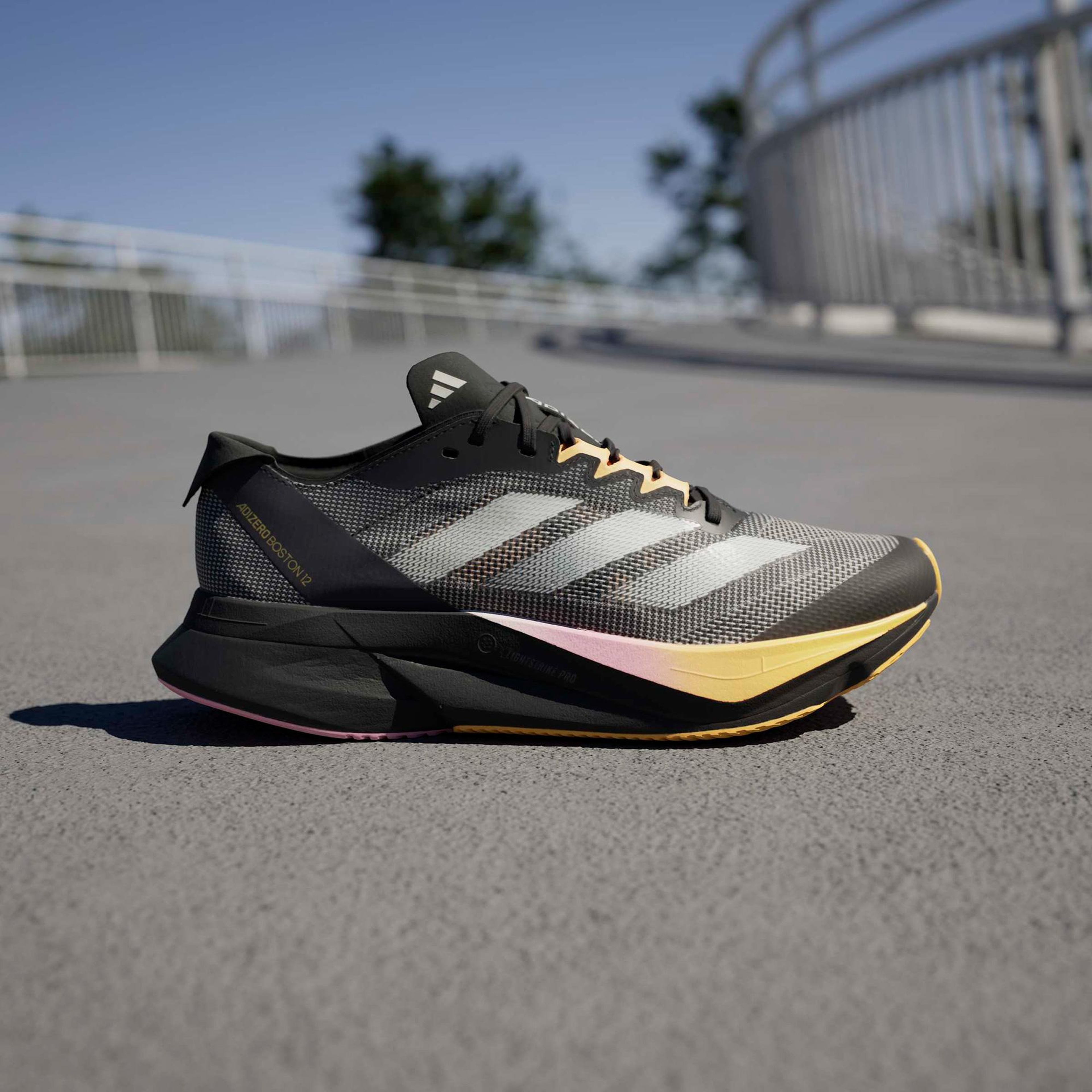 adidas Adizero Boston 12 Kadın Siyah Koşu Ayakkabısı