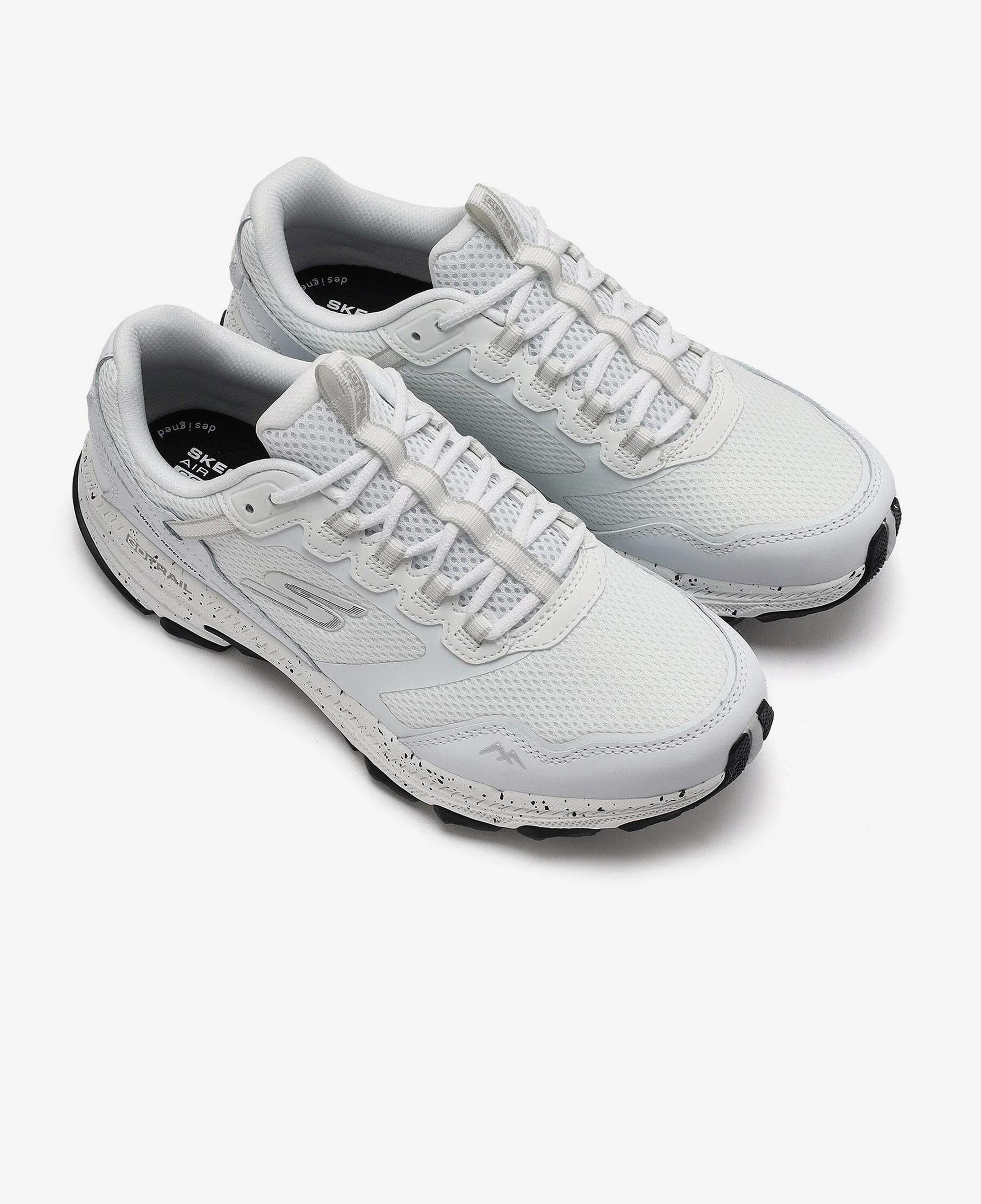 Skechers Go Run Trail Altitude 2.0 Ravine Kadın Beyaz Koşu Ayakkabısı