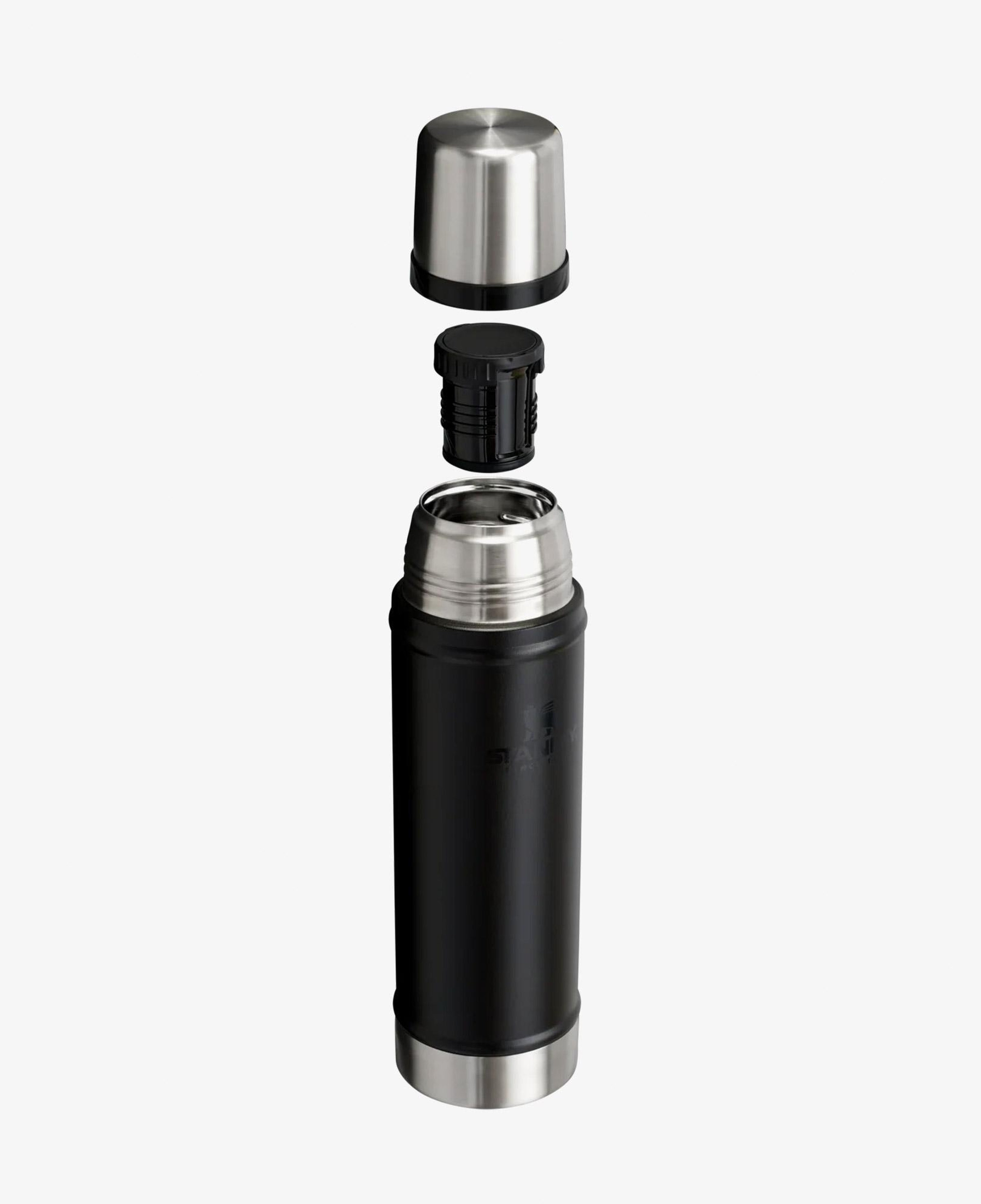Stanley The Legendary Classic 0.60L Siyah Termos