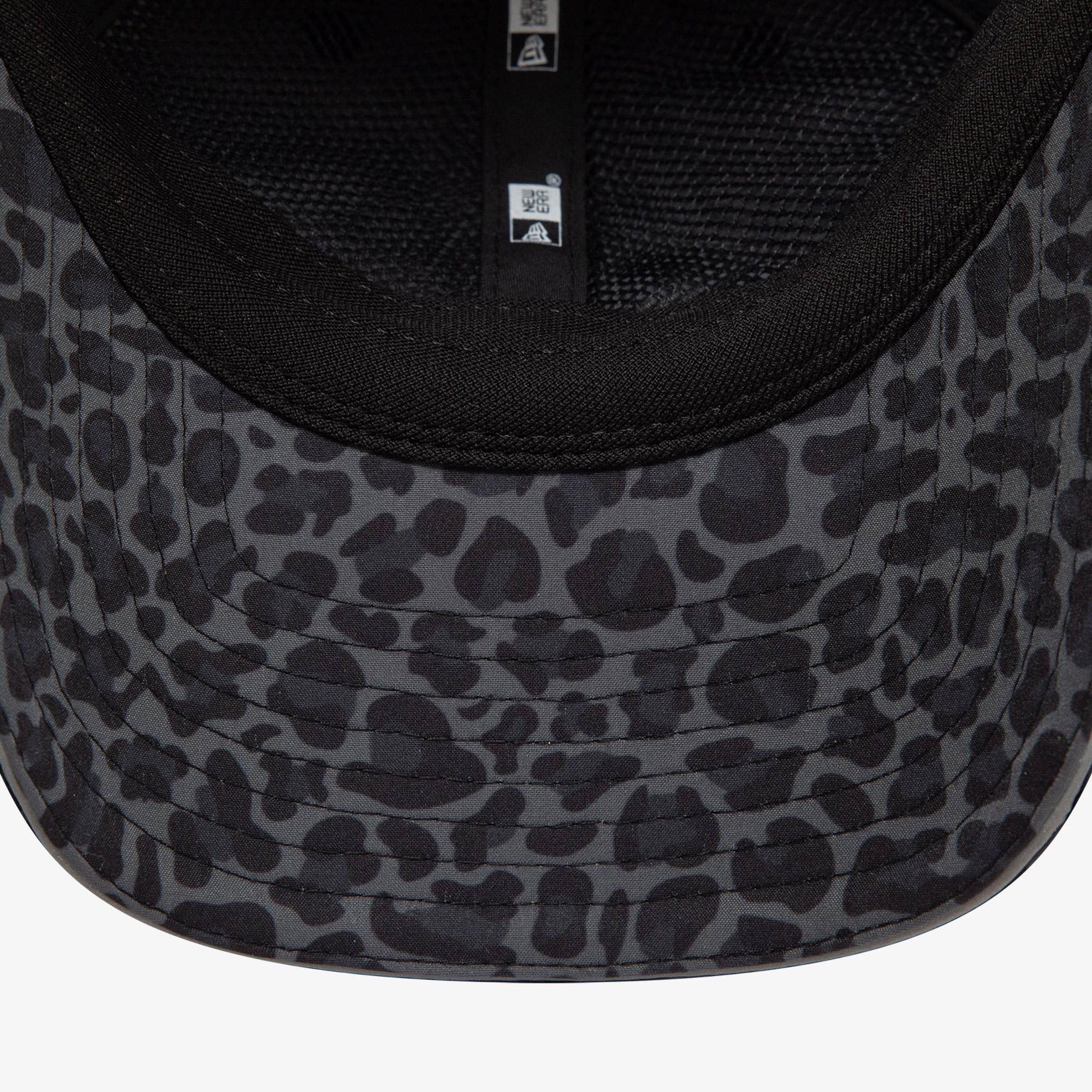 New Era Aop Open Back Kadın Siyah Şapka