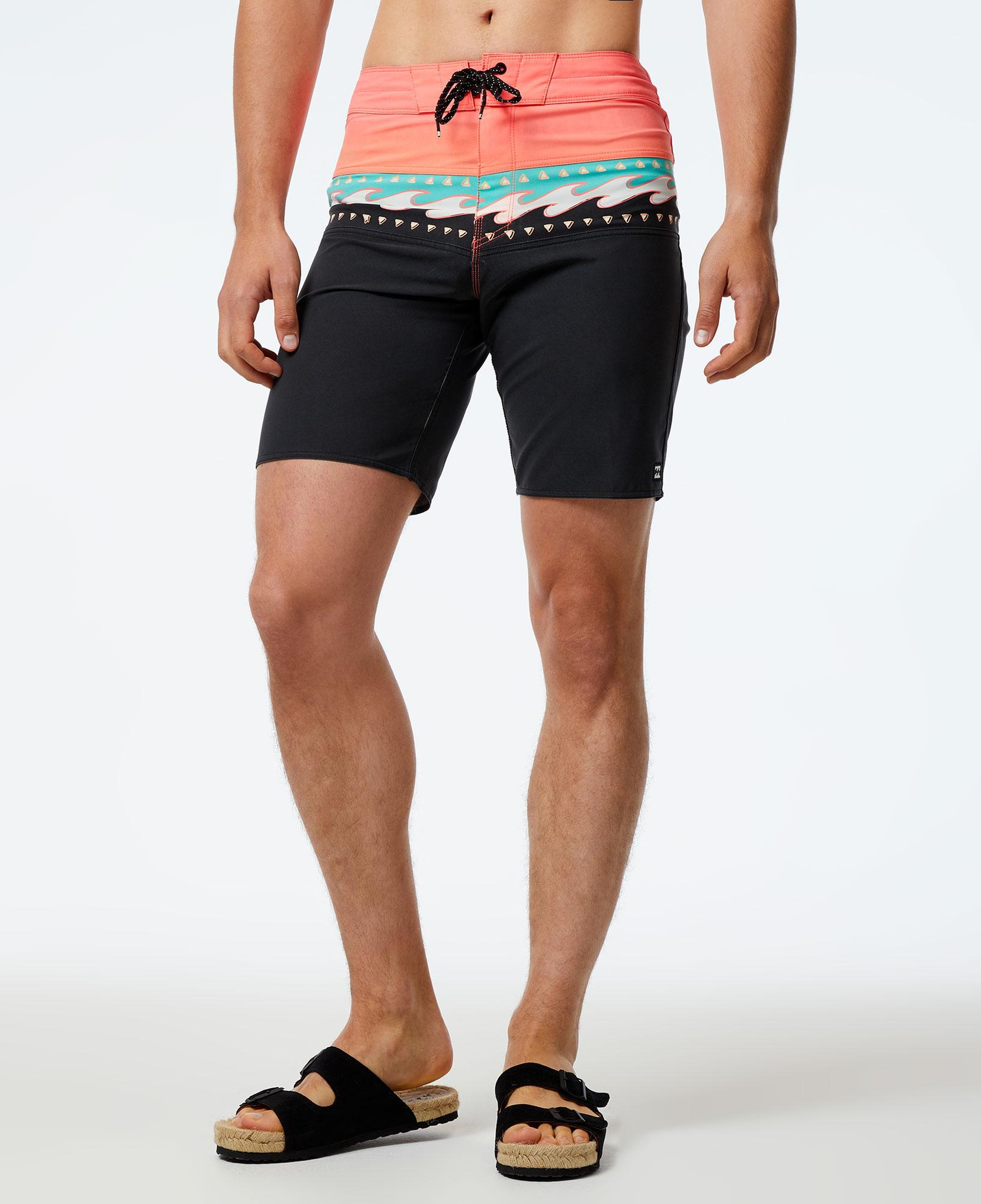 Billabong Momentum Pro 19 Erkek Siyah Deniz Şortu