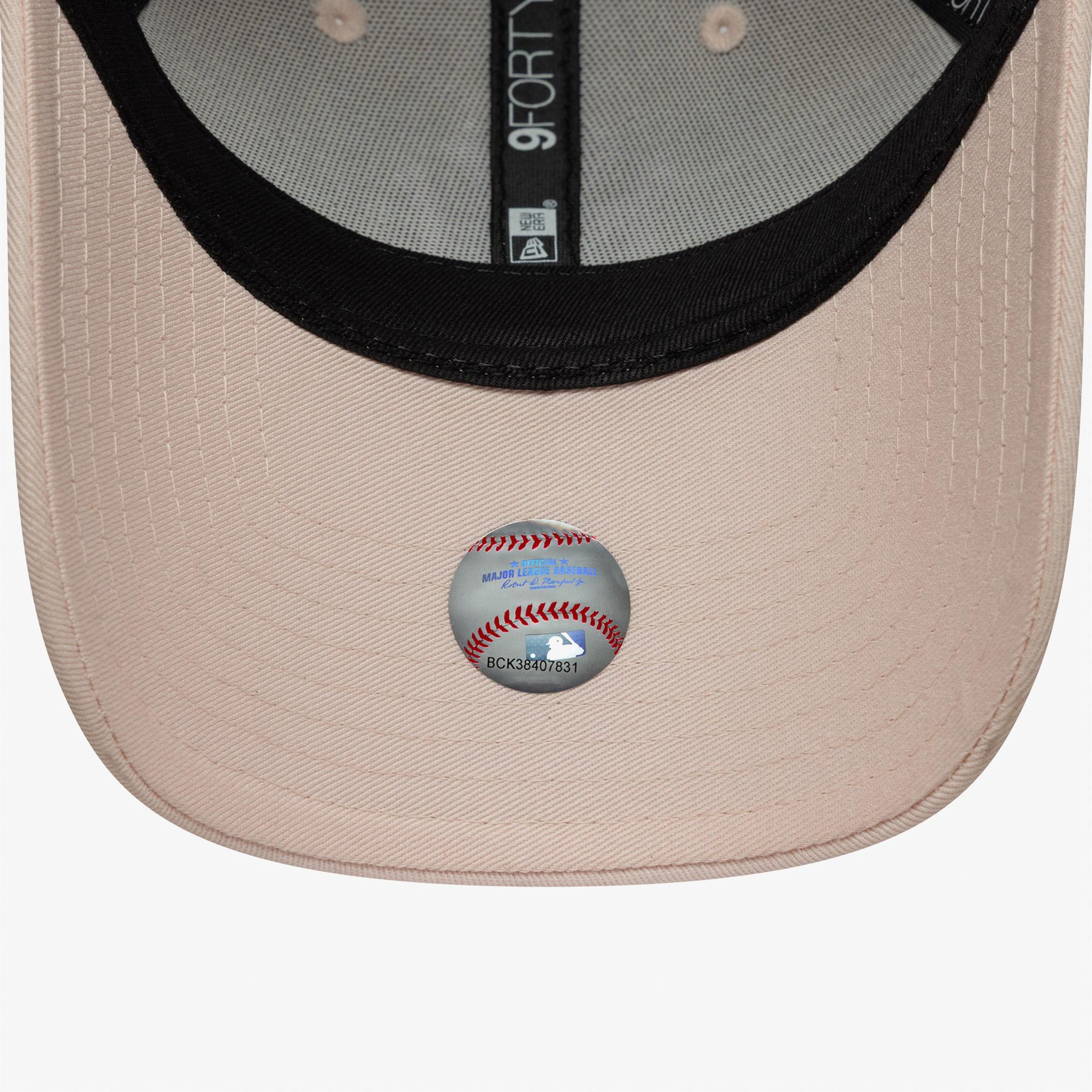 New Era Metallic Logo 9Forty Neyyan Unisex Pembe Şapka