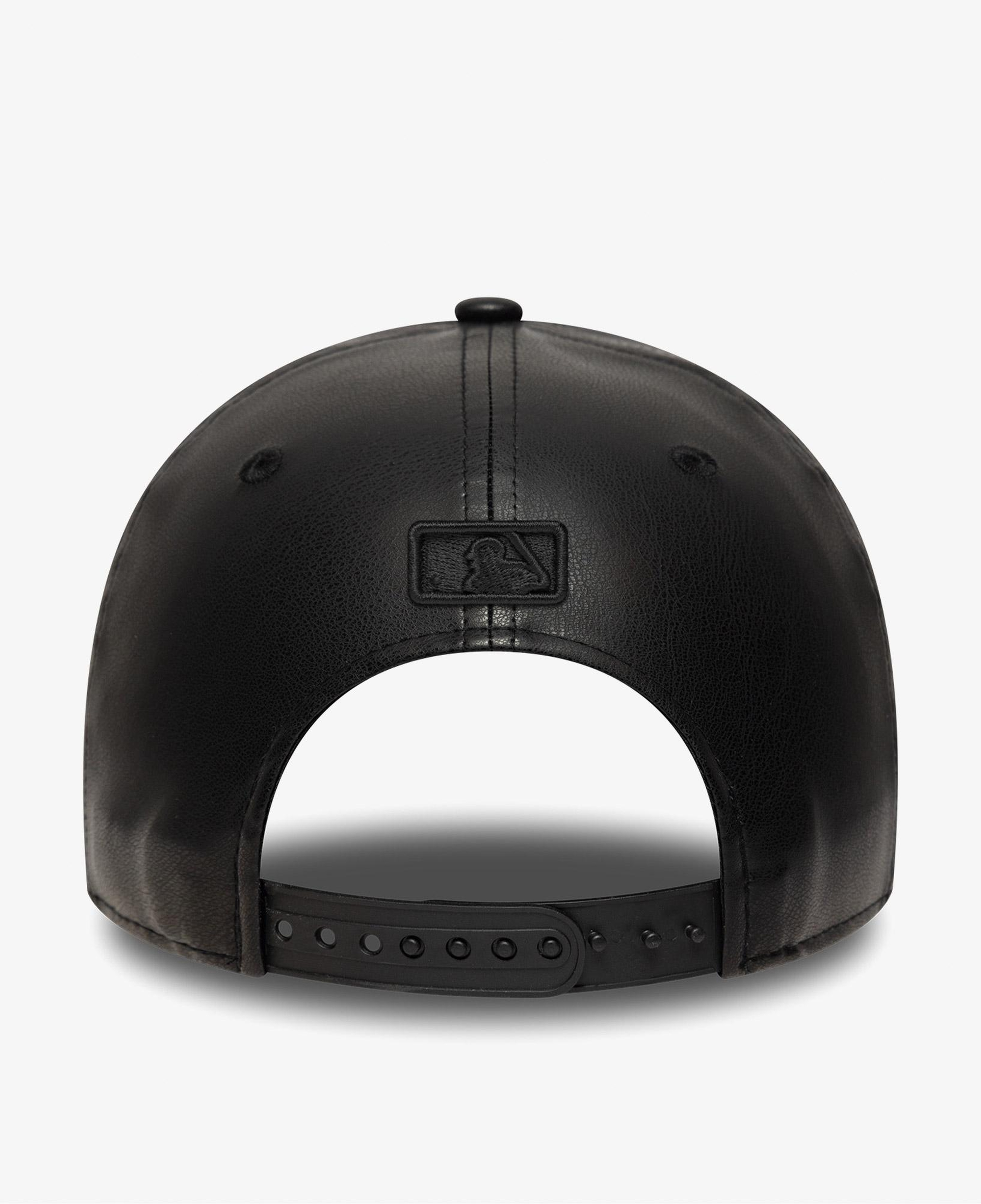 New Era 9Forty M-Crown MLB New York Yankees Unisex Siyah Şapka