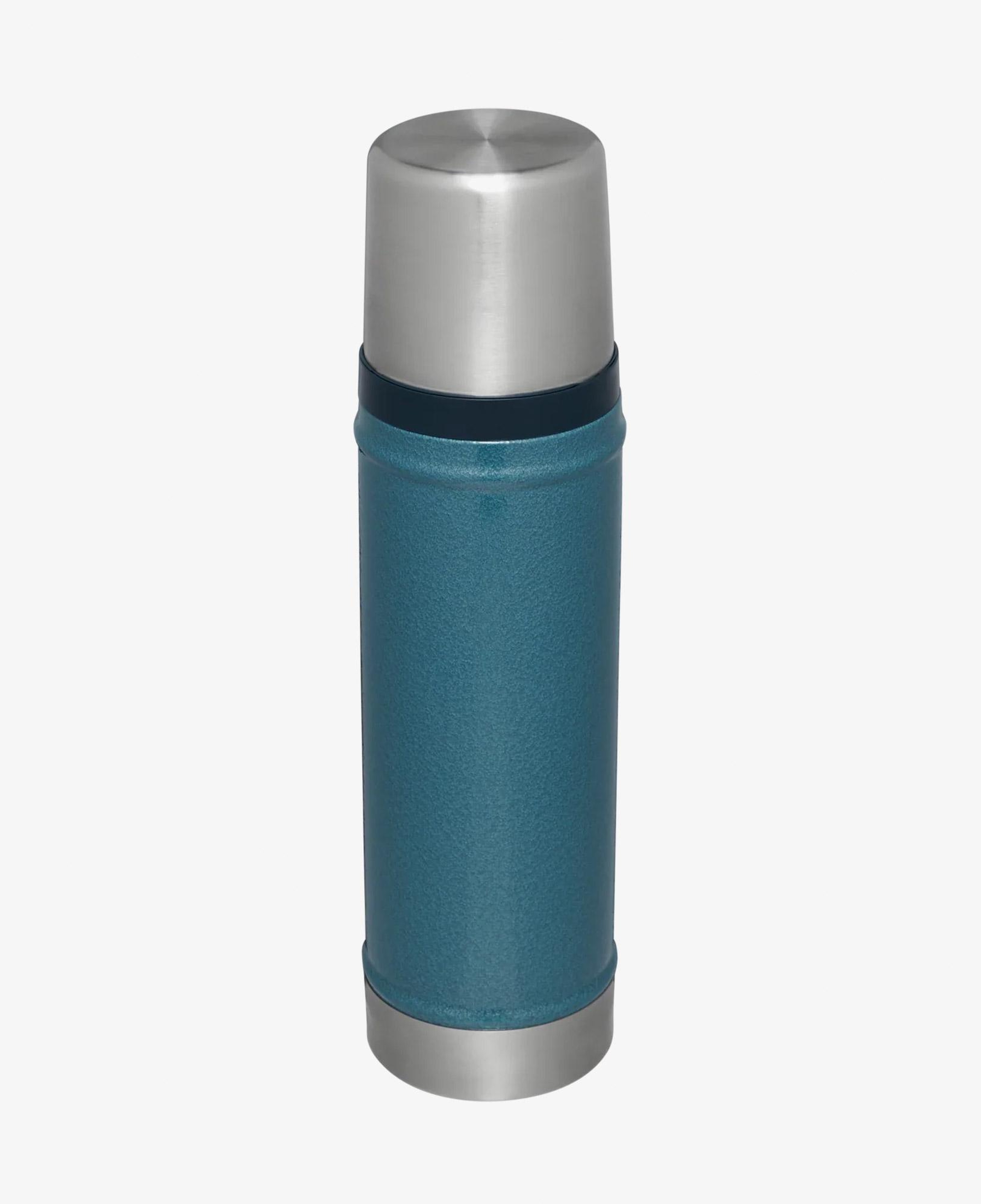 Stanley The Legendary Classic 0.60L Mavi Termos