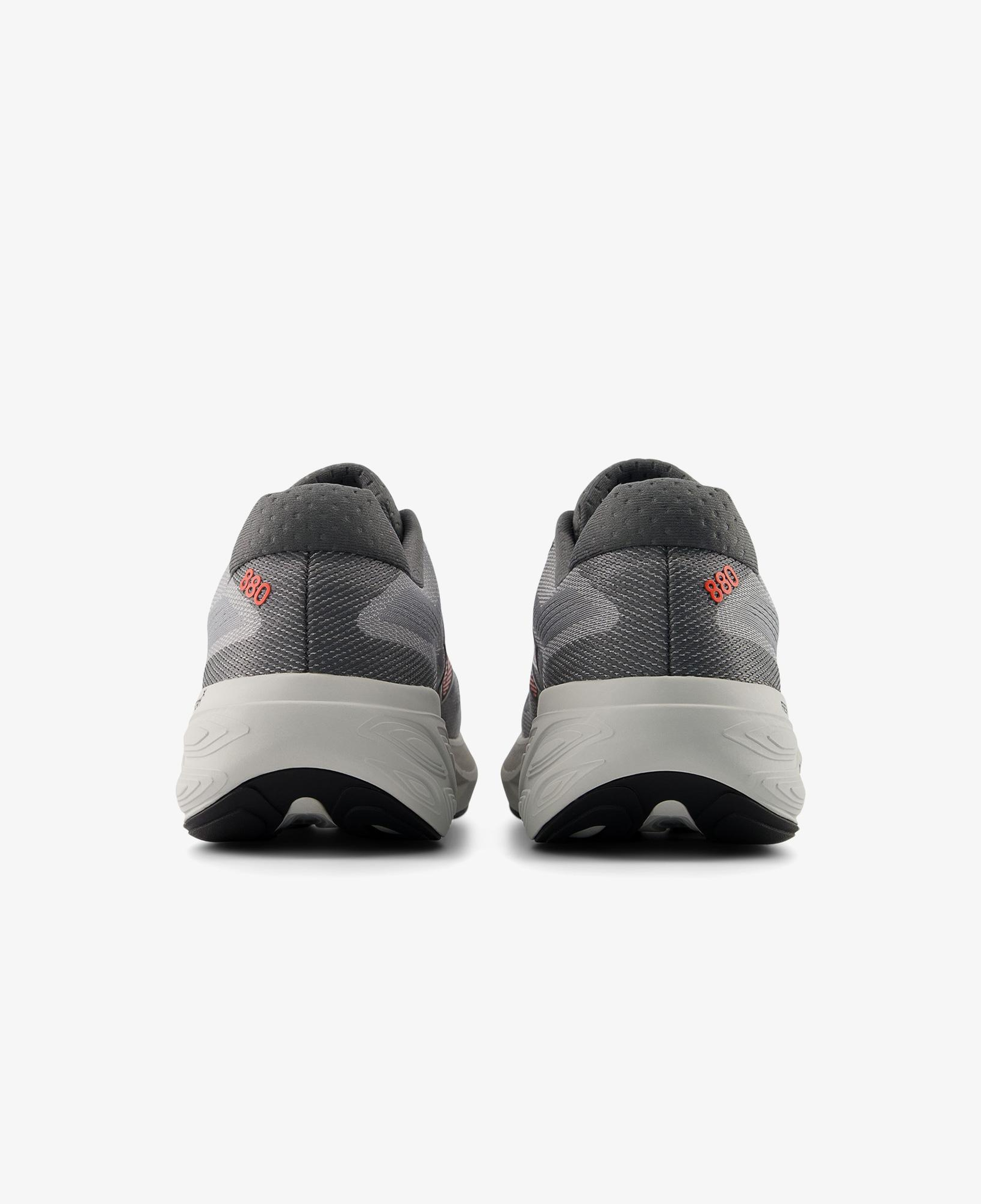 New Balance 880 Erkek Gri Koşu Ayakkabısı