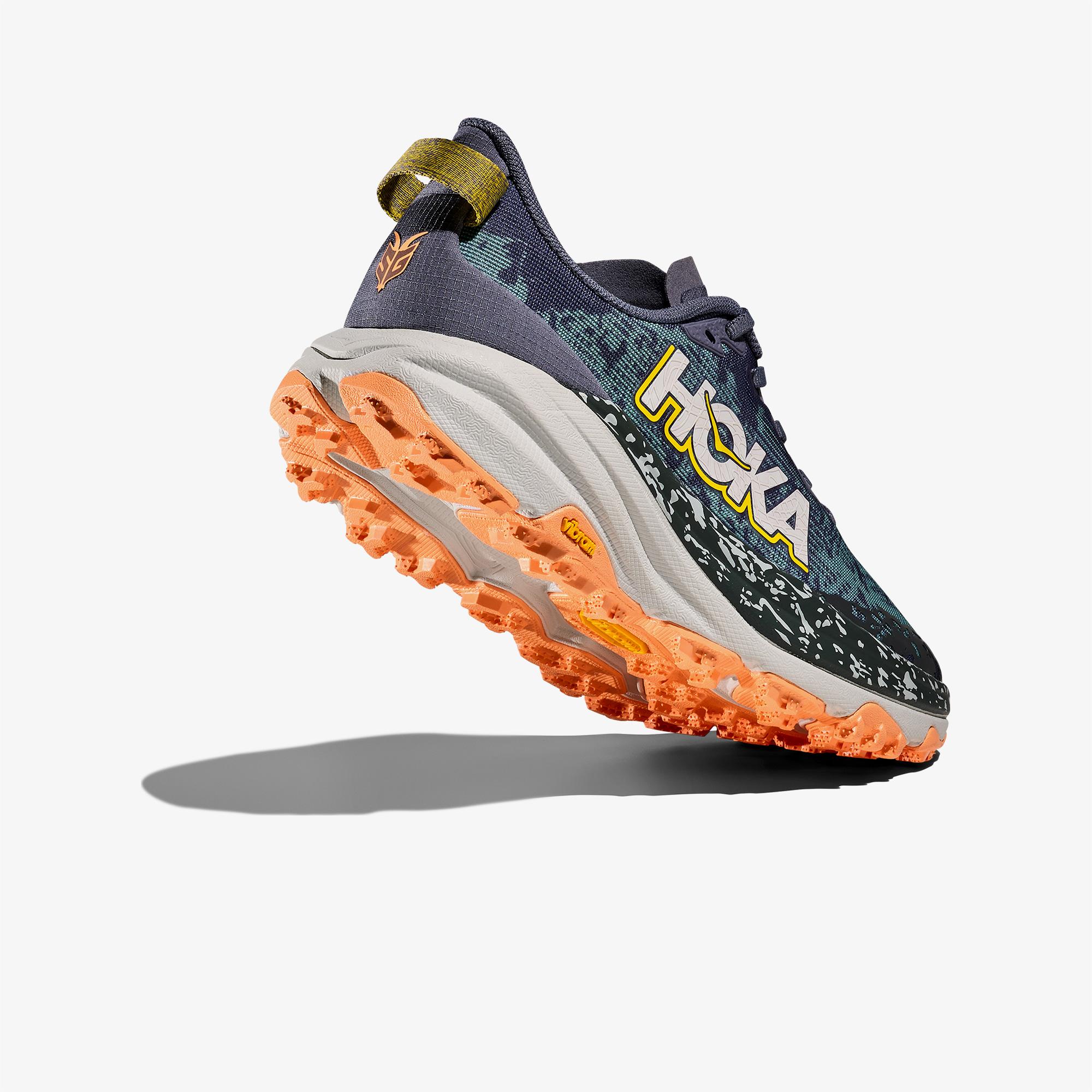 Hoka Speedgoat 6 Kadın Gri Koşu Ayakkabısı