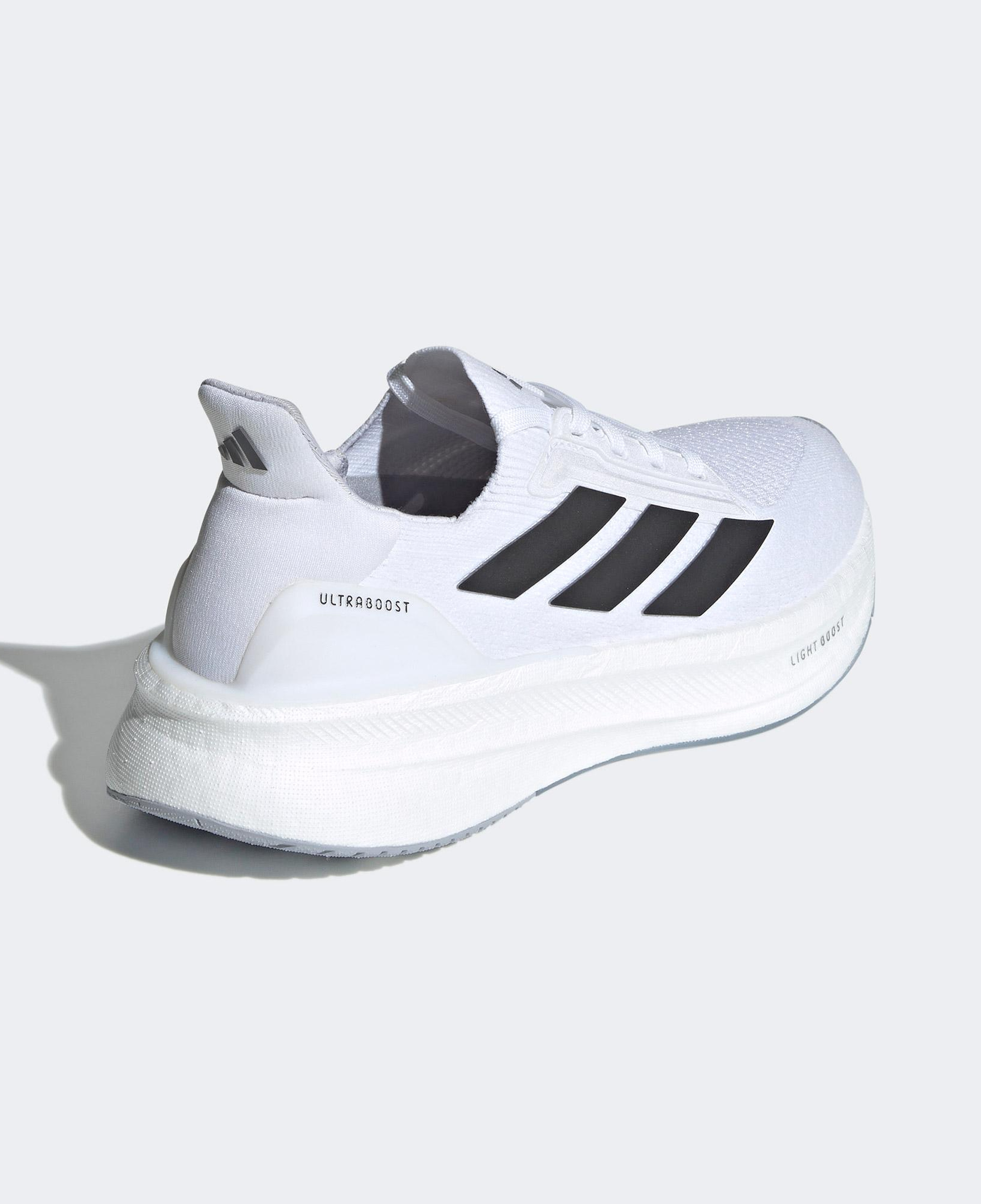 adidas Ultraboost 5x Kadın Beyaz Koşu Ayakkabısı