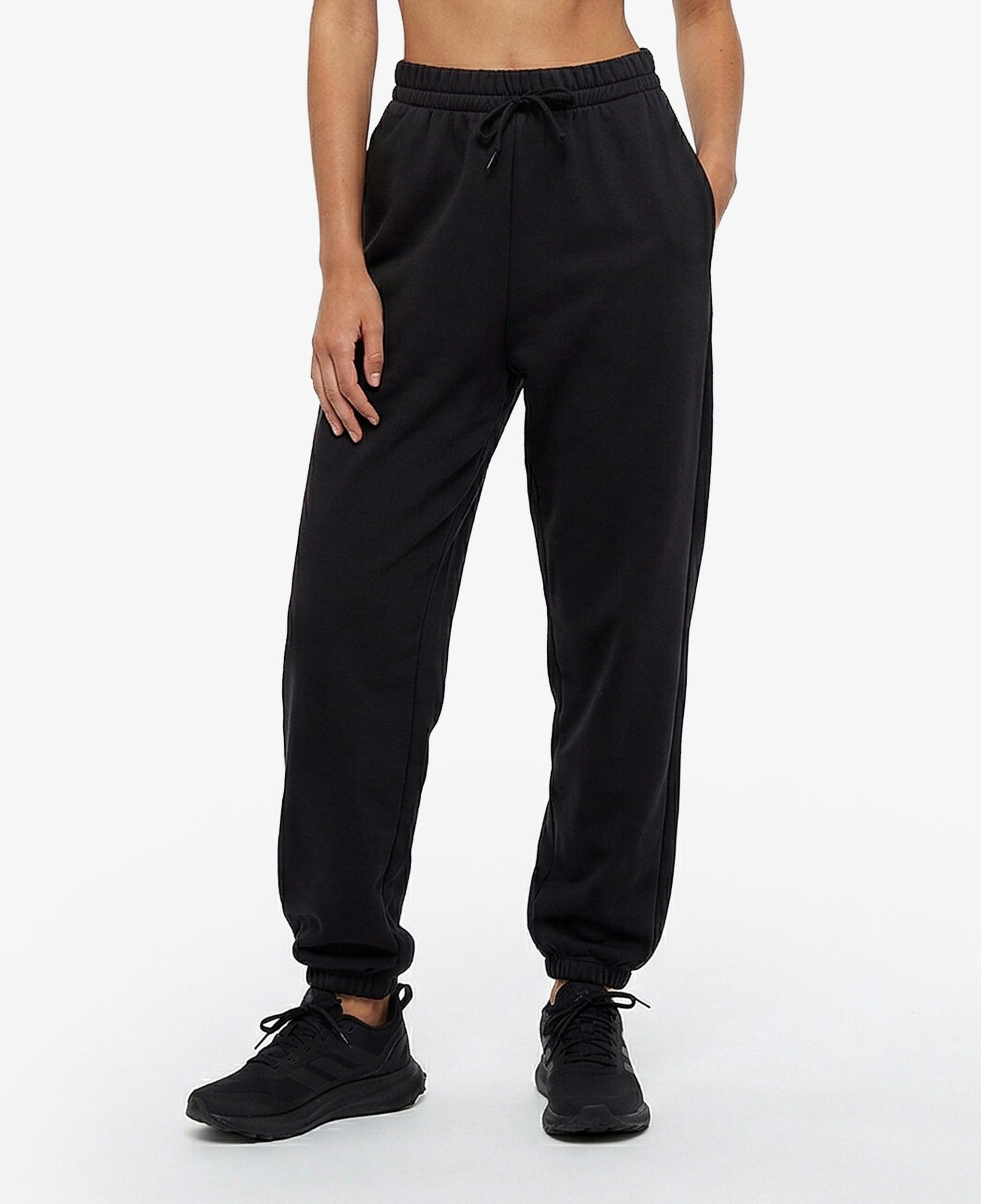 adidas Essentials Small Logo French Terry Cuffed Kadın Siyah Eşofman Altı