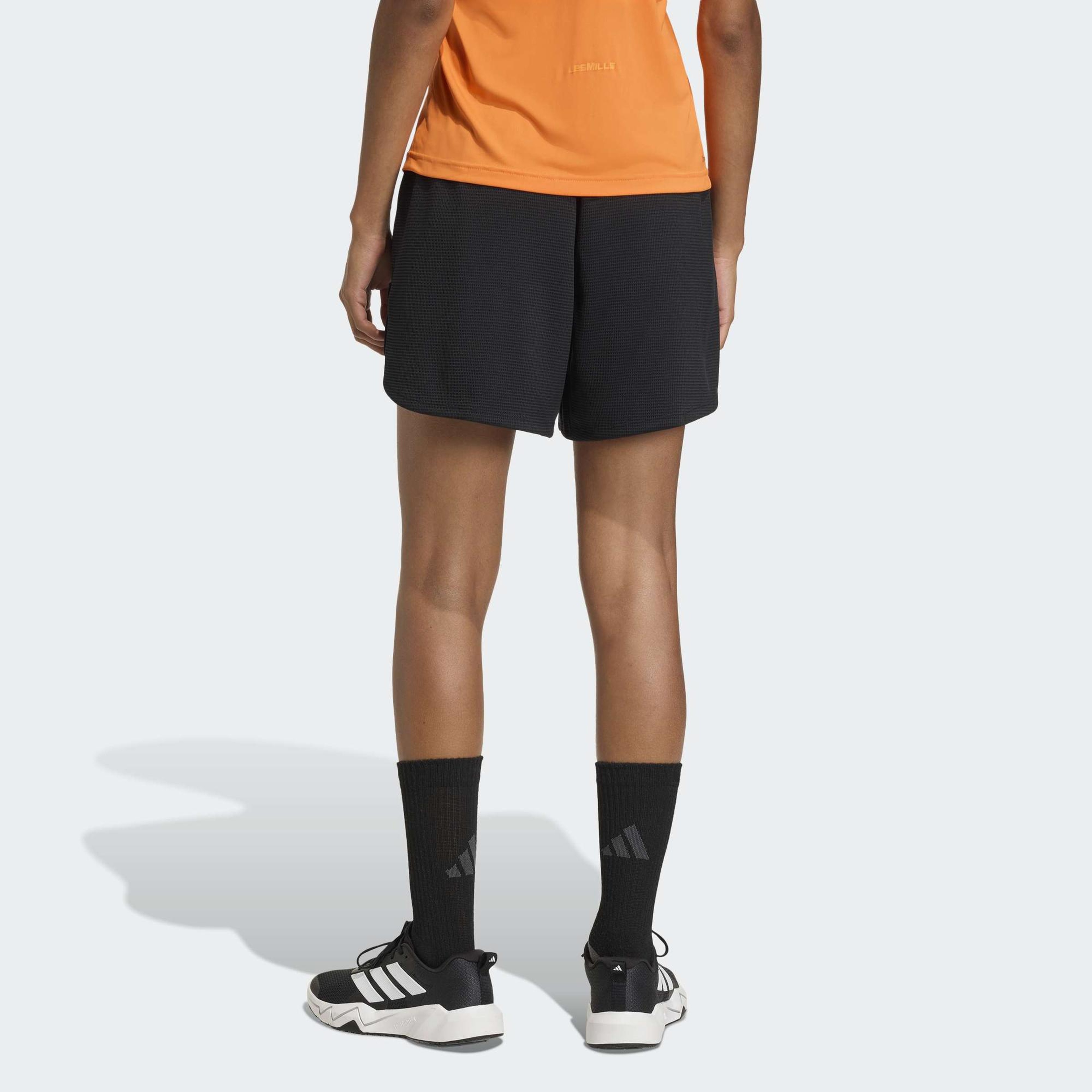 adidas Waffle Pacer Kadın Siyah Antrenman Şortu
