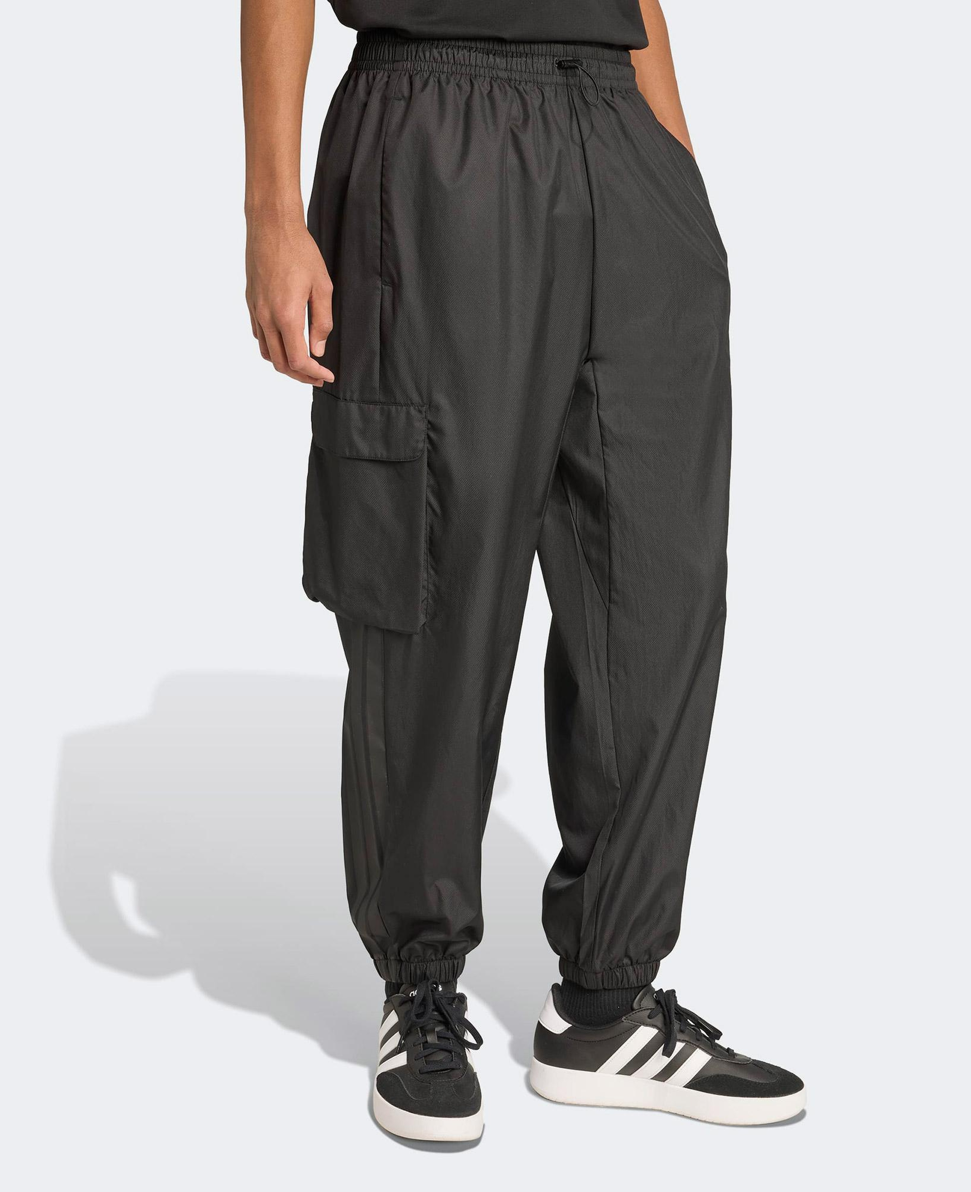 adidas City Tech Utility Dokuma
Erkek Siyah Eşofman Altı