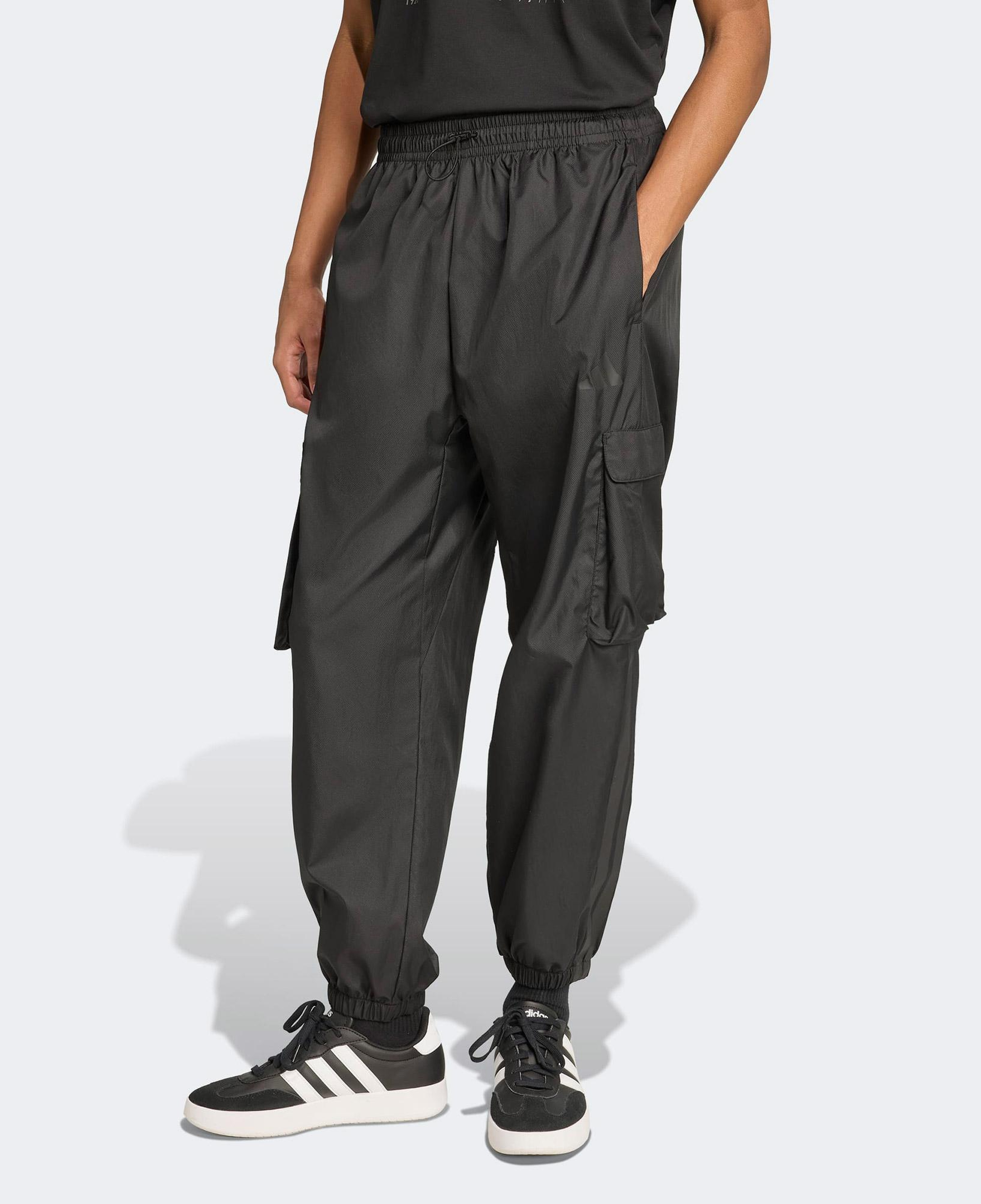 adidas City Tech Utility Dokuma
Erkek Siyah Eşofman Altı