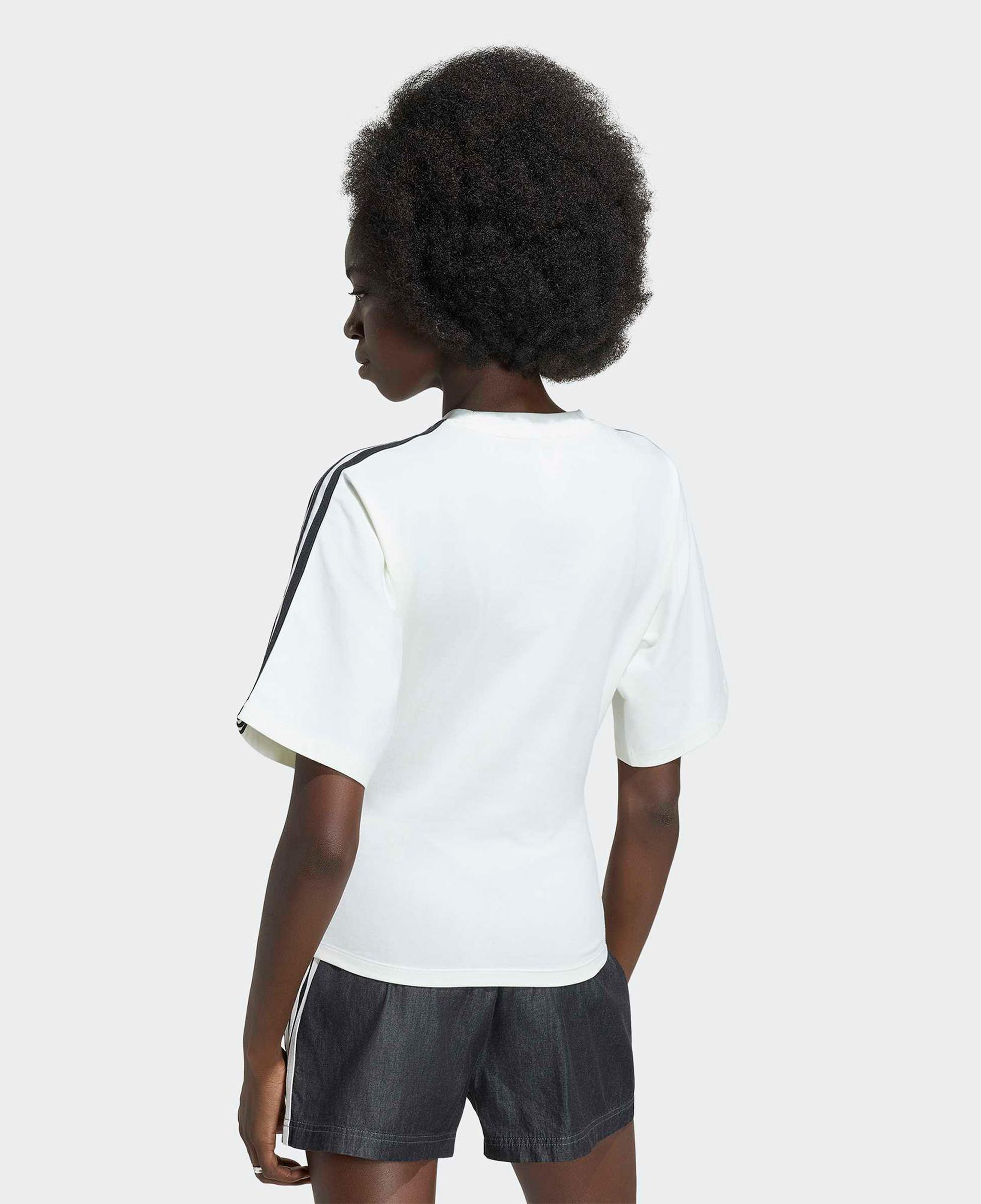 adidas Slim Kadın Beyaz T-Shirt